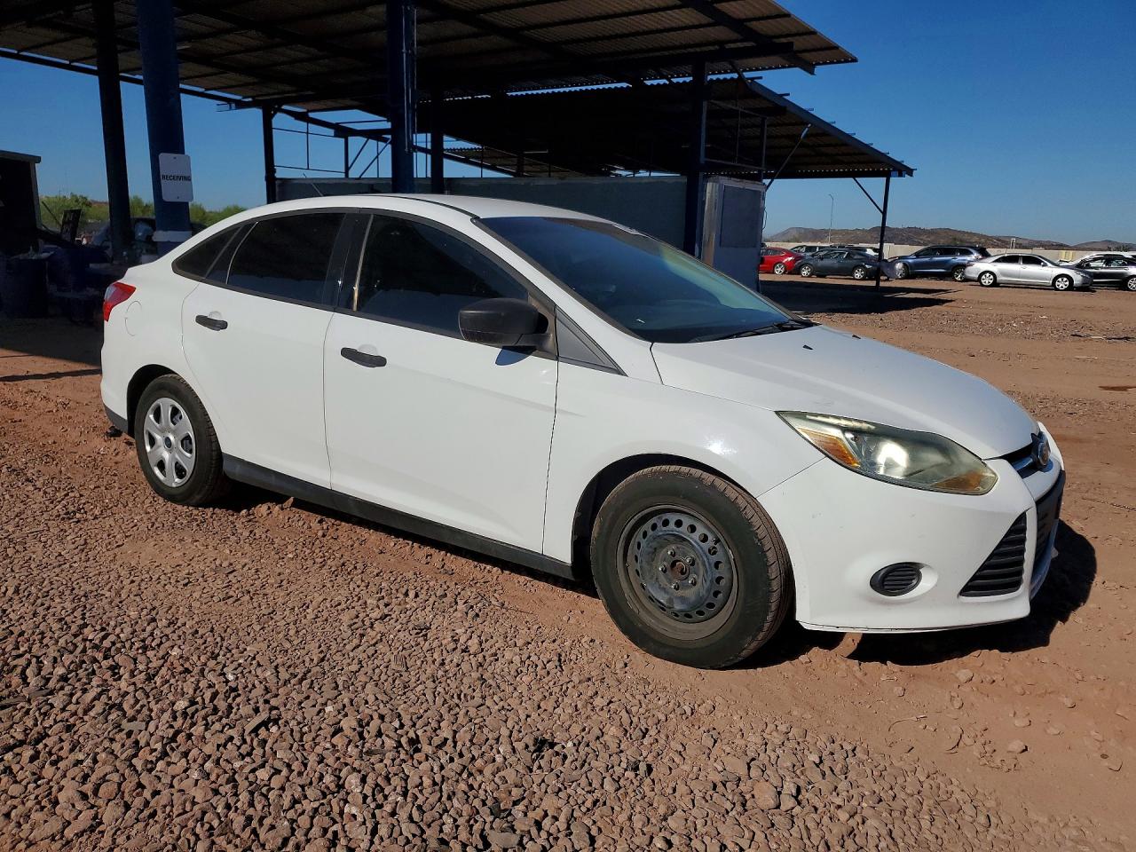 2013 Ford Focus S White vin: 1FADP3E28DL382359