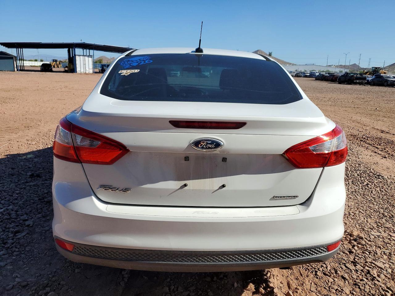 2013 Ford Focus S White vin: 1FADP3E28DL382359