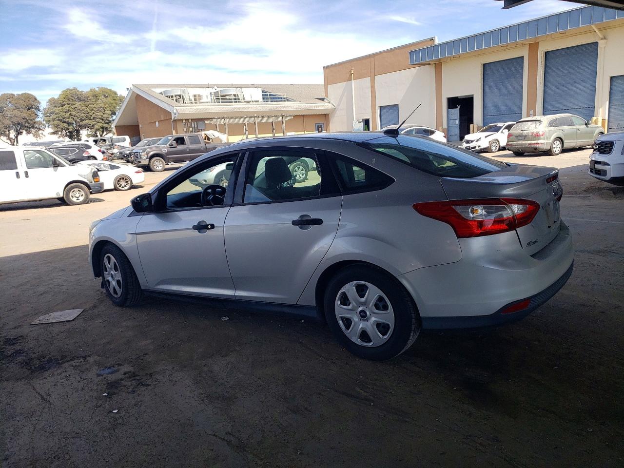 2014 Ford Focus S Silver vin: 1FADP3E28EL150779