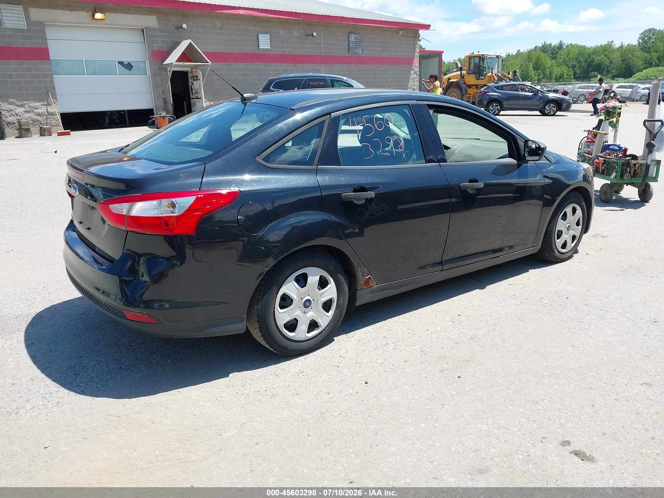 2014 Ford Focus S Черный vin: 1FADP3E28EL201617