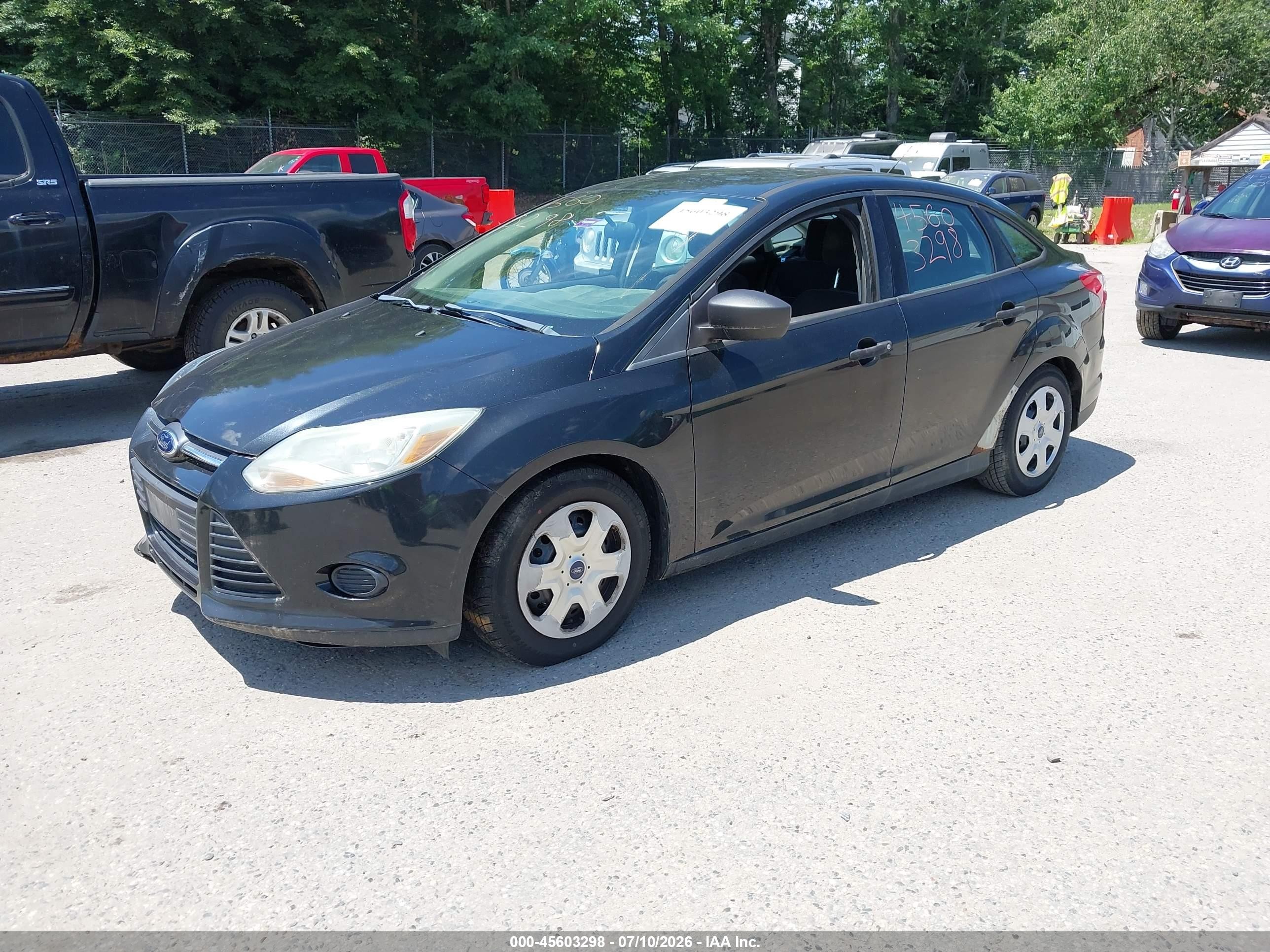 2014 Ford Focus S Черный vin: 1FADP3E28EL201617