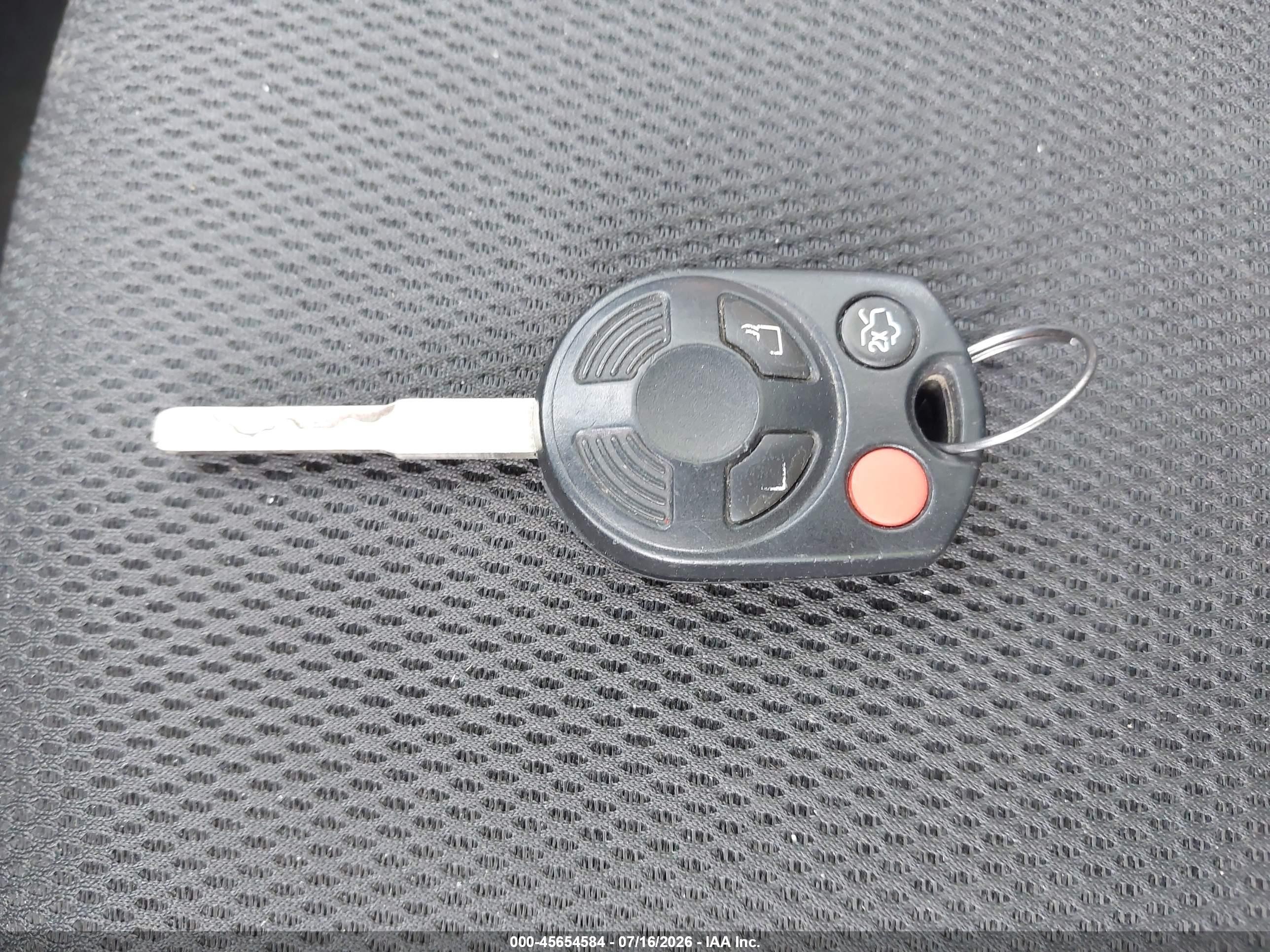 2014 Ford Focus S White vin: 1FADP3E28EL208969