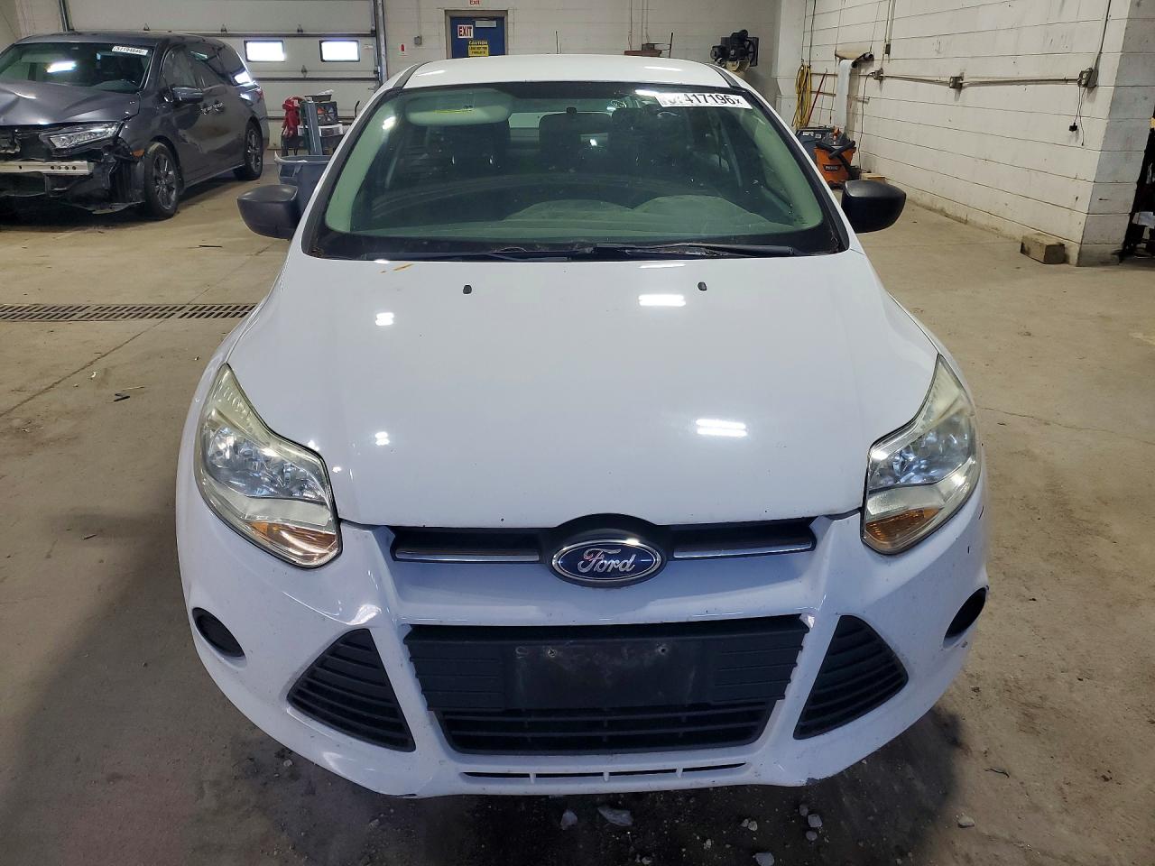 2014 Ford Focus White vin: 1FADP3E28EL381164