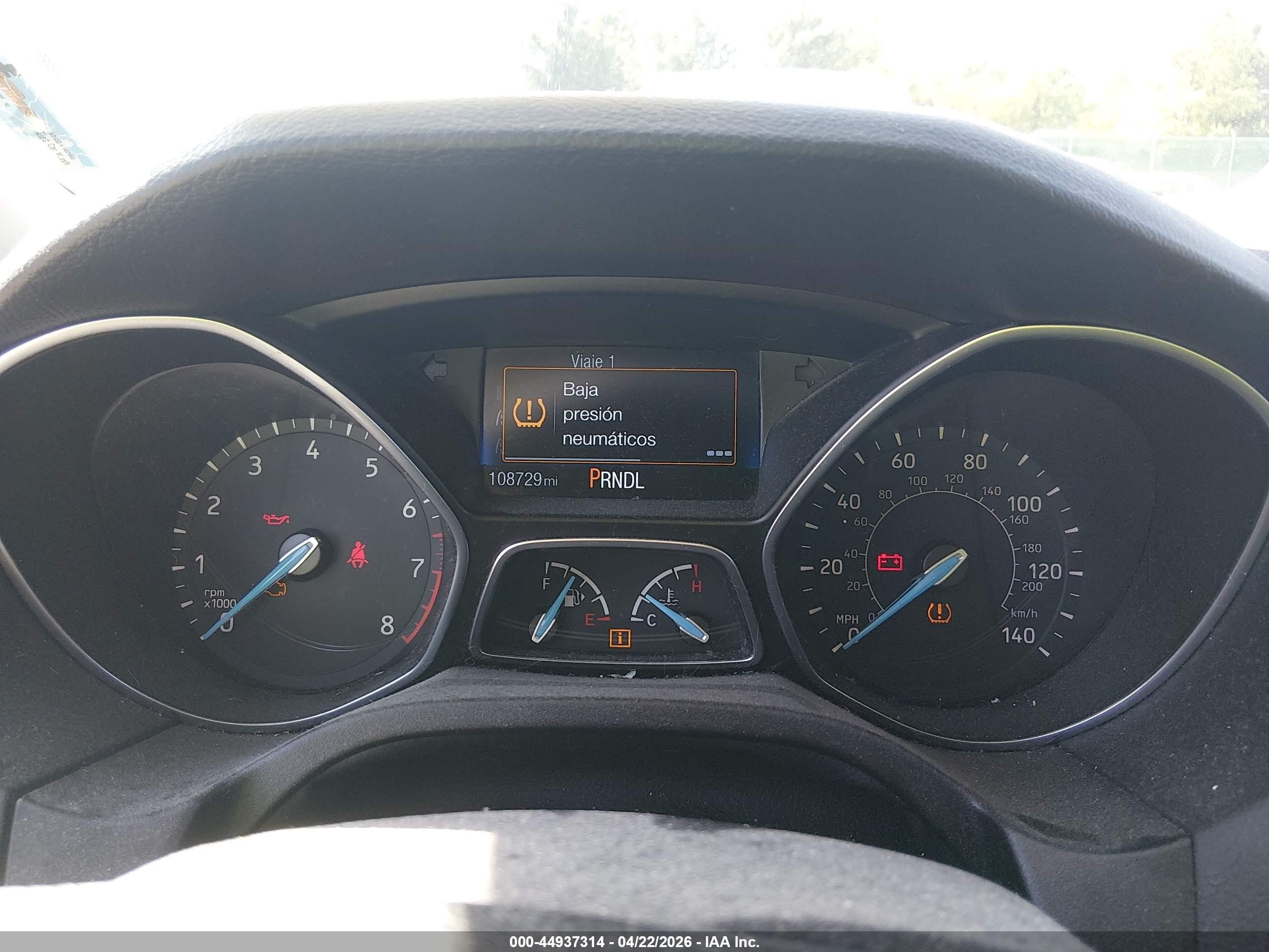 2015 Ford Focus S White vin: 1FADP3E28FL217947