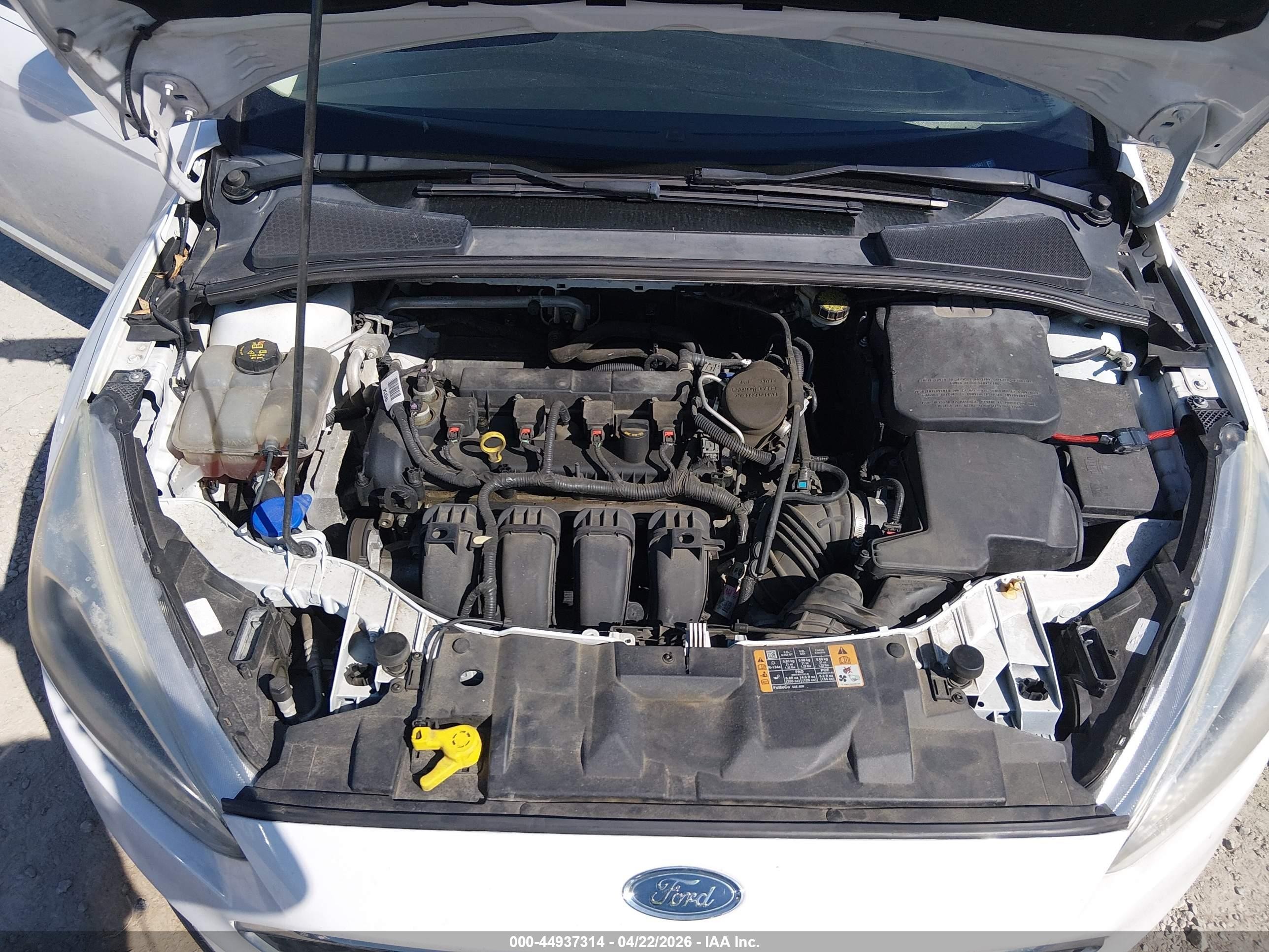 2015 Ford Focus S White vin: 1FADP3E28FL217947