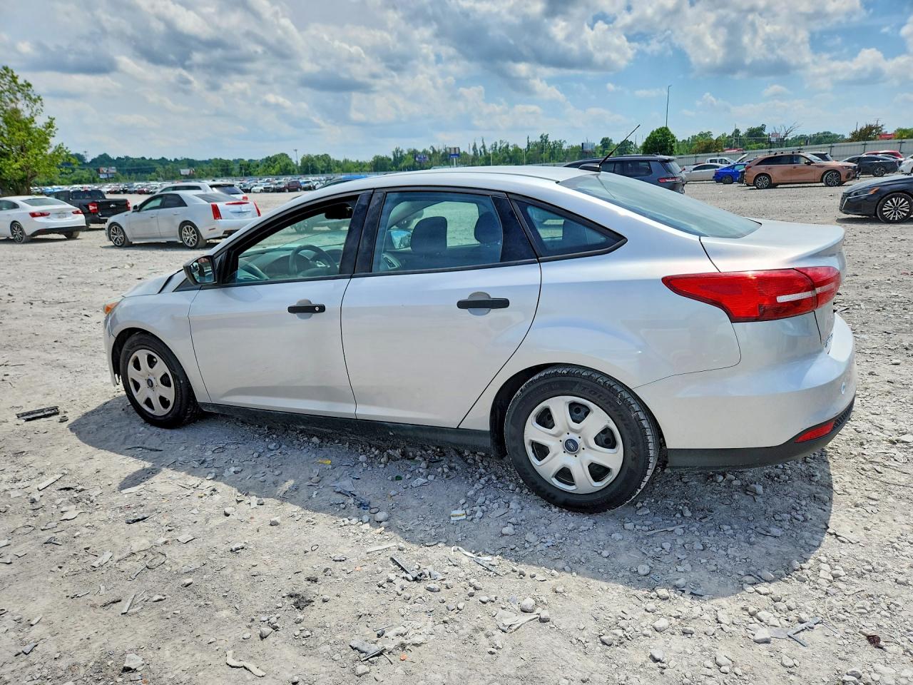 2015 Ford Focus S Silver vin: 1FADP3E28FL339594