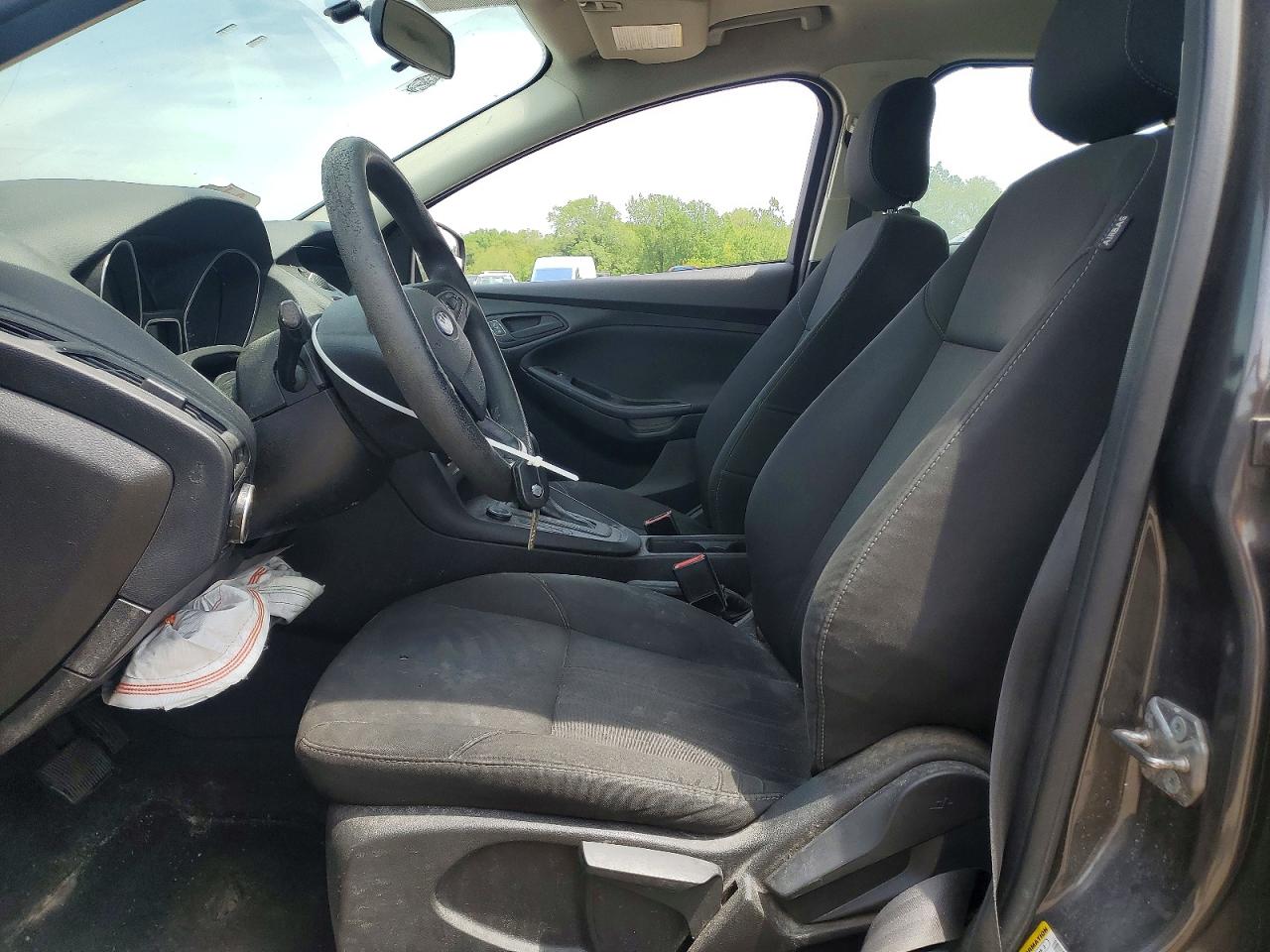 2015 Ford Focus S Gray vin: 1FADP3E28FL387239