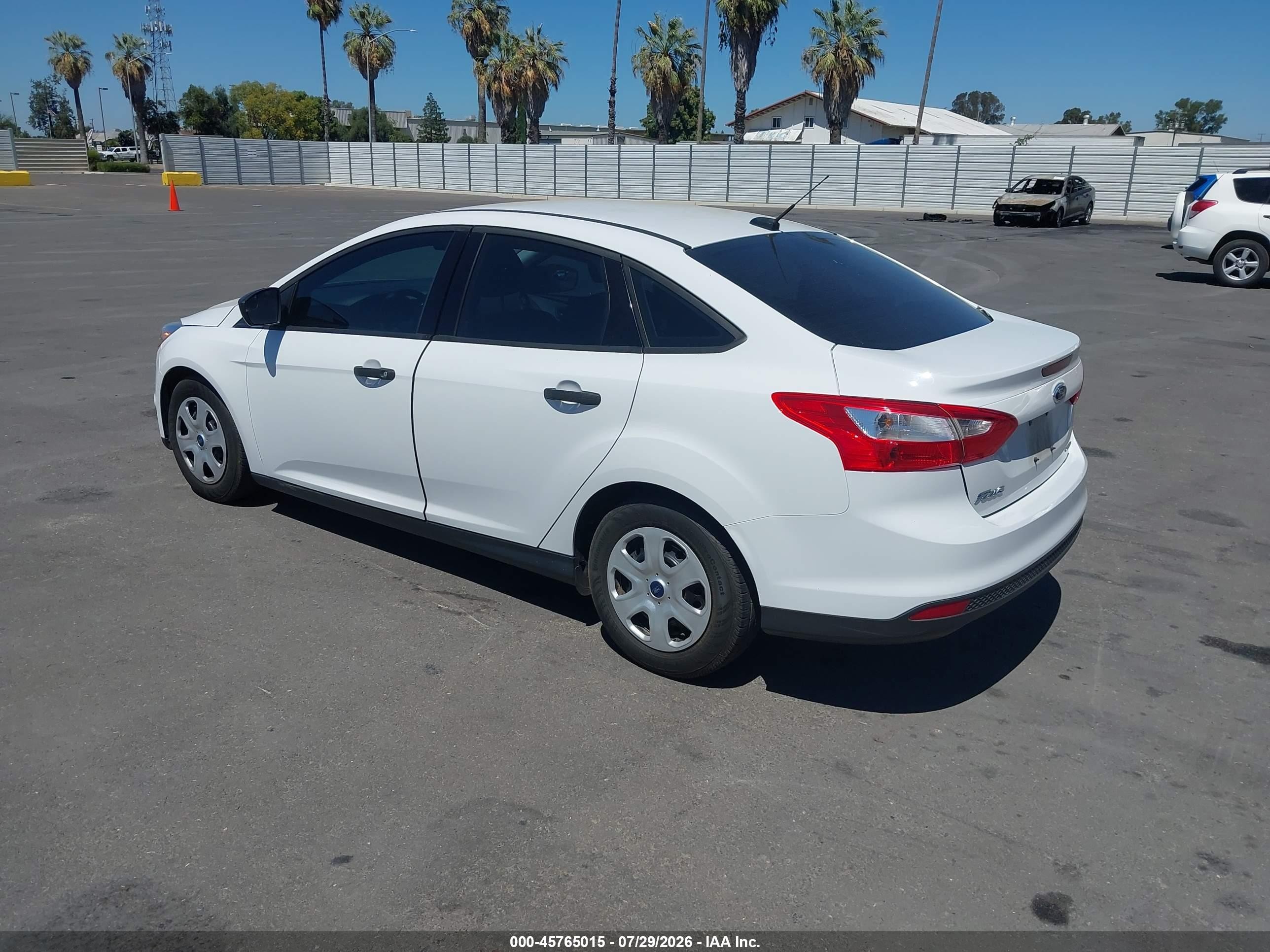 2013 Ford Focus S White vin: 1FADP3E29DL165015