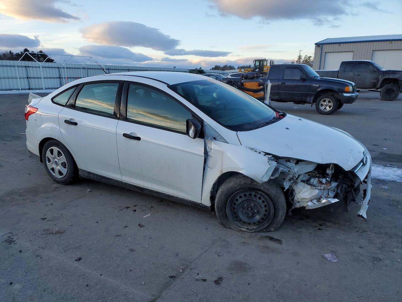 2014 Ford Focus S White vin: 1FADP3E29EL133439