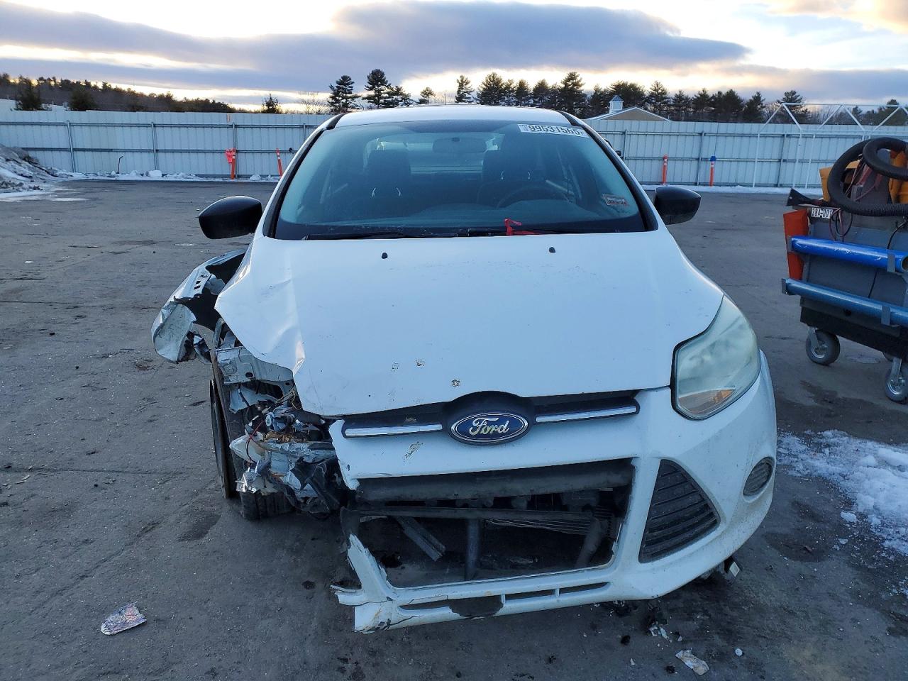 2014 Ford Focus S White vin: 1FADP3E29EL133439