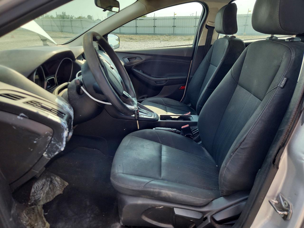 2015 Ford Focus S Silver vin: 1FADP3E29FL299932