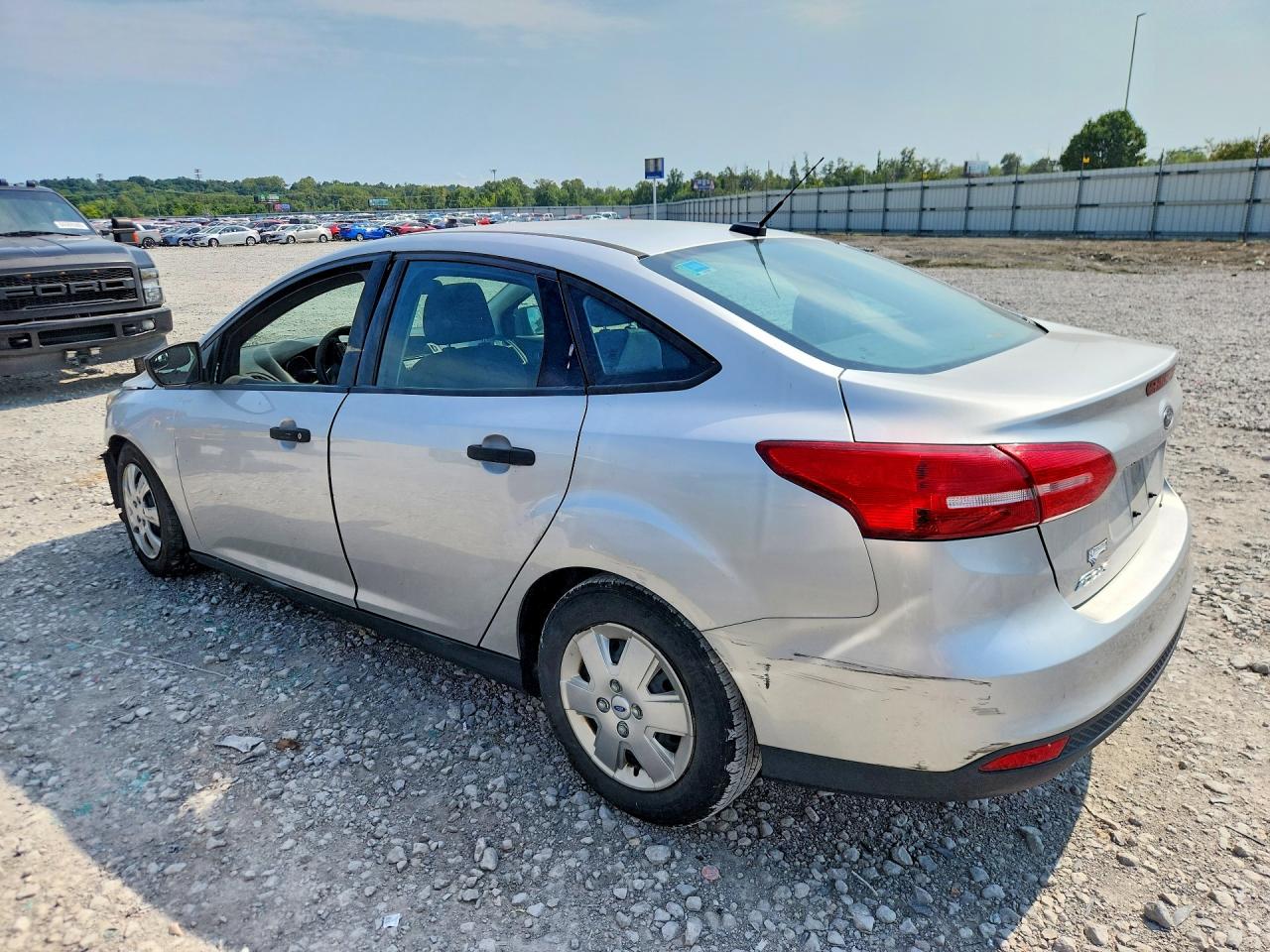 2015 Ford Focus S Silver vin: 1FADP3E29FL299932
