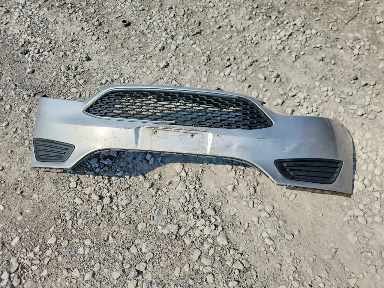 2015 Ford Focus S Silver vin: 1FADP3E29FL299932