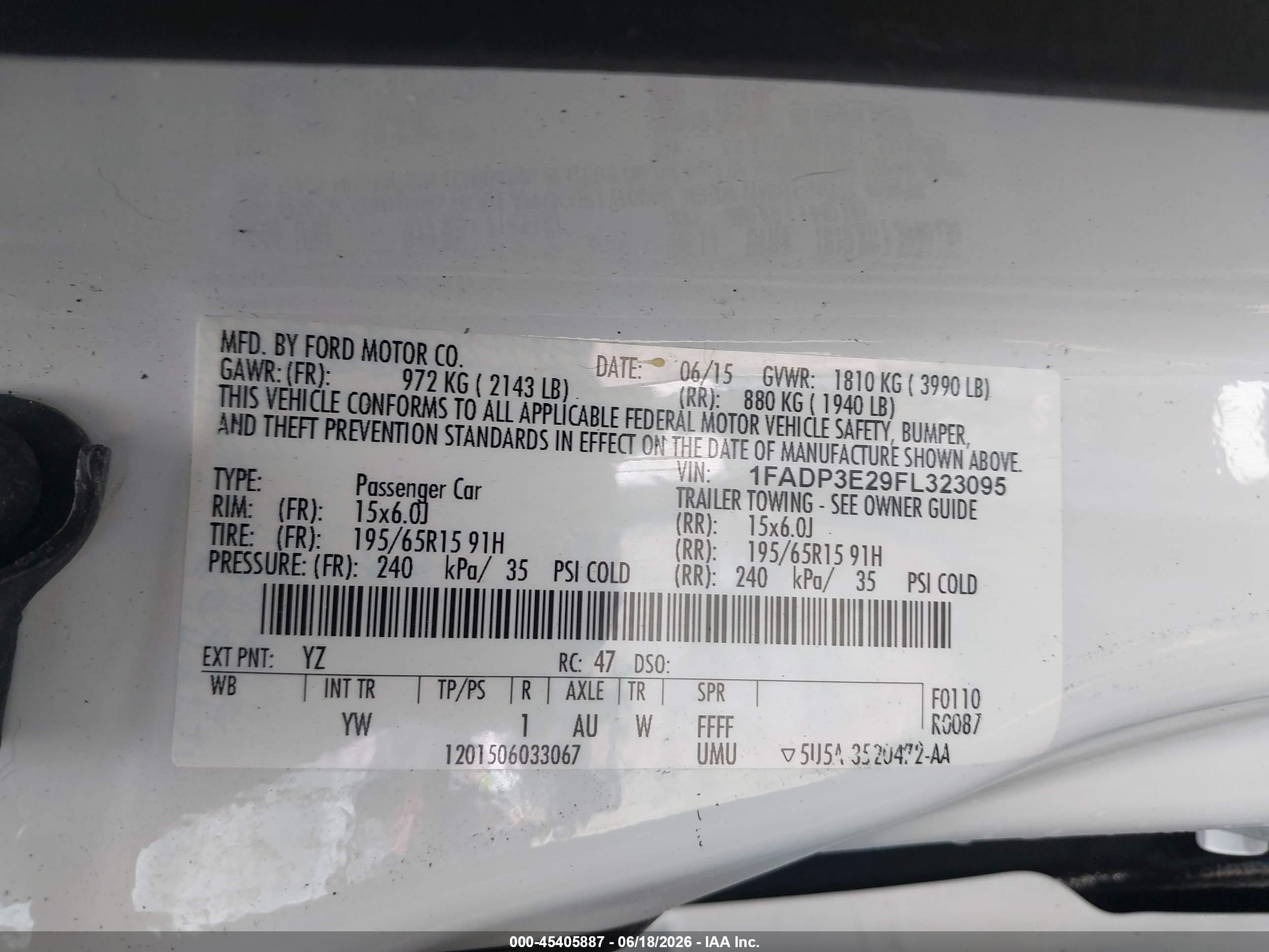 2015 Ford Focus S White vin: 1FADP3E29FL323095