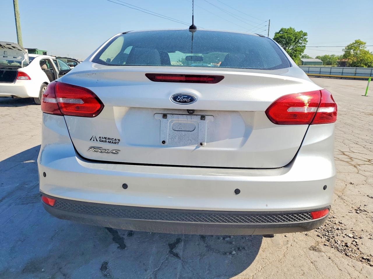 2016 Ford Focus S Silver vin: 1FADP3E29GL366207