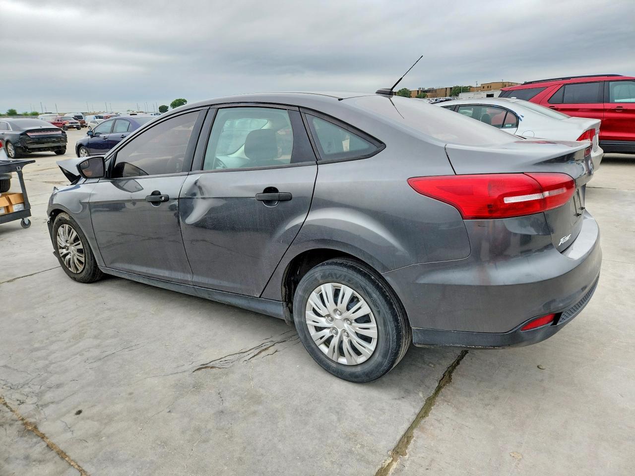 2018 Ford Focus S Gray vin: 1FADP3E29JL244115