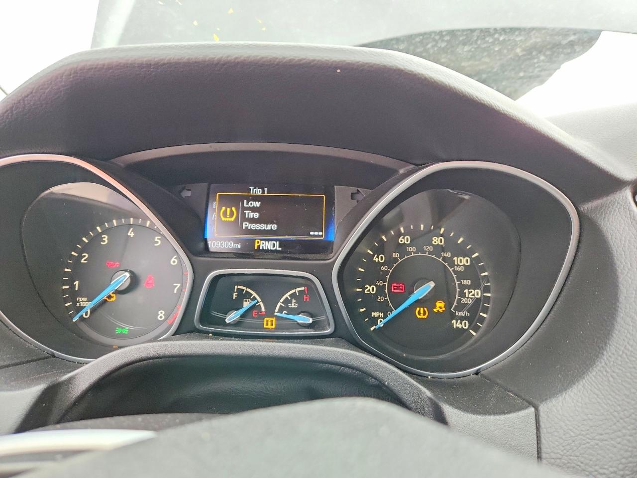 2018 Ford Focus S Gray vin: 1FADP3E29JL244115