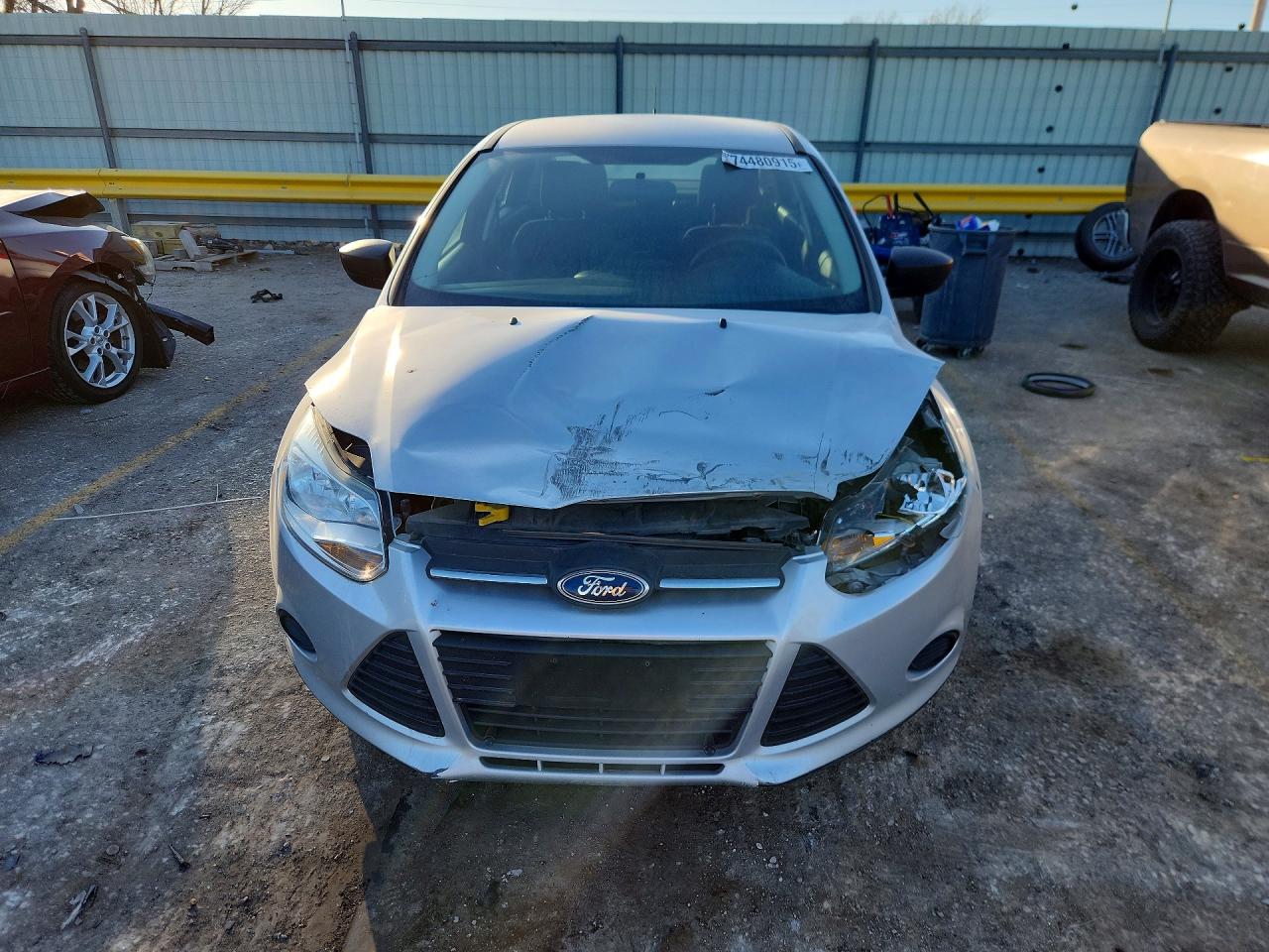 2013 Ford Focus S Silver vin: 1FADP3E2XDL226629