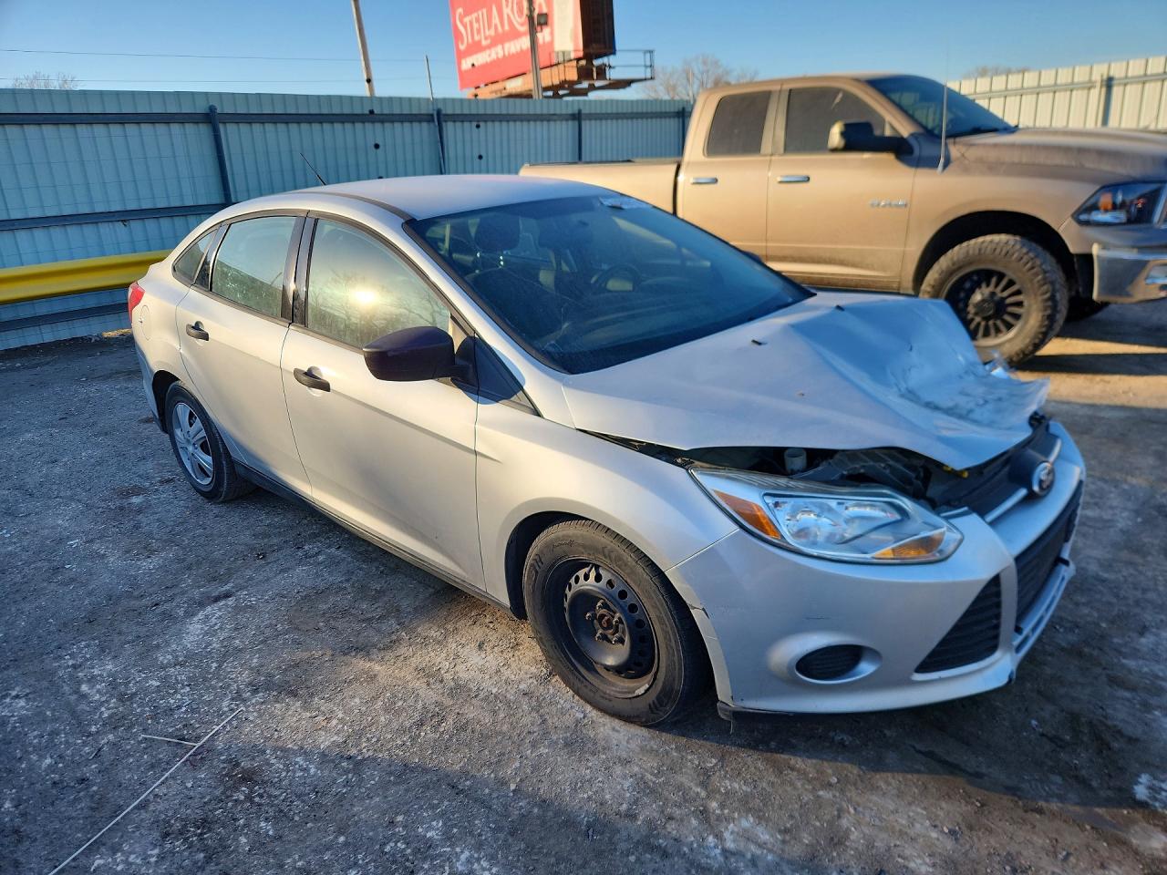 2013 Ford Focus S Silver vin: 1FADP3E2XDL226629