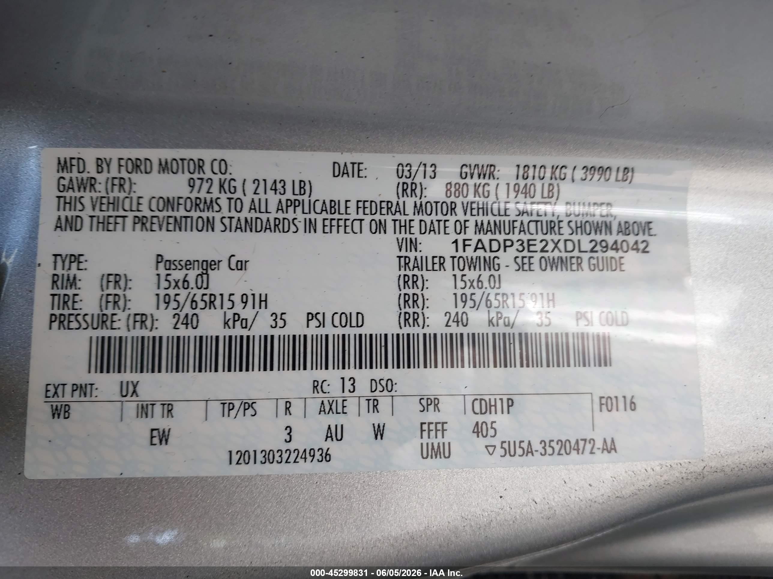 2013 Ford Focus S Silver vin: 1FADP3E2XDL294042