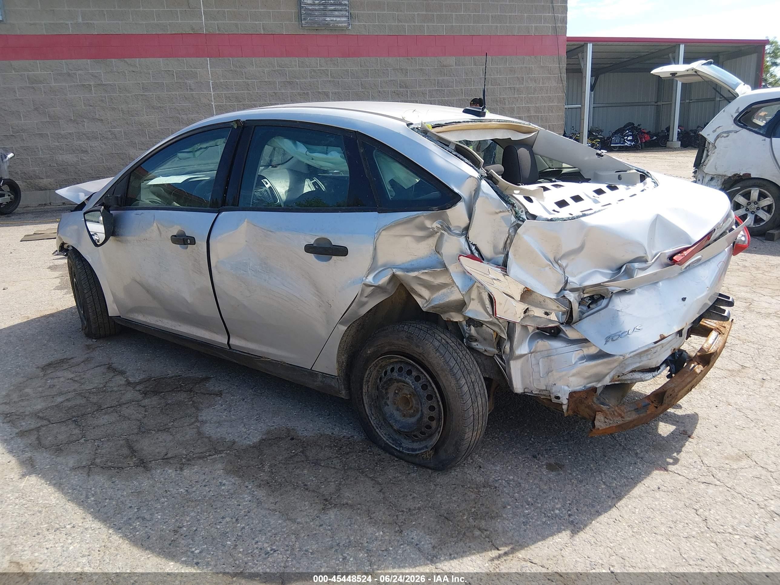 2013 Ford Focus S Silver vin: 1FADP3E2XDL307601