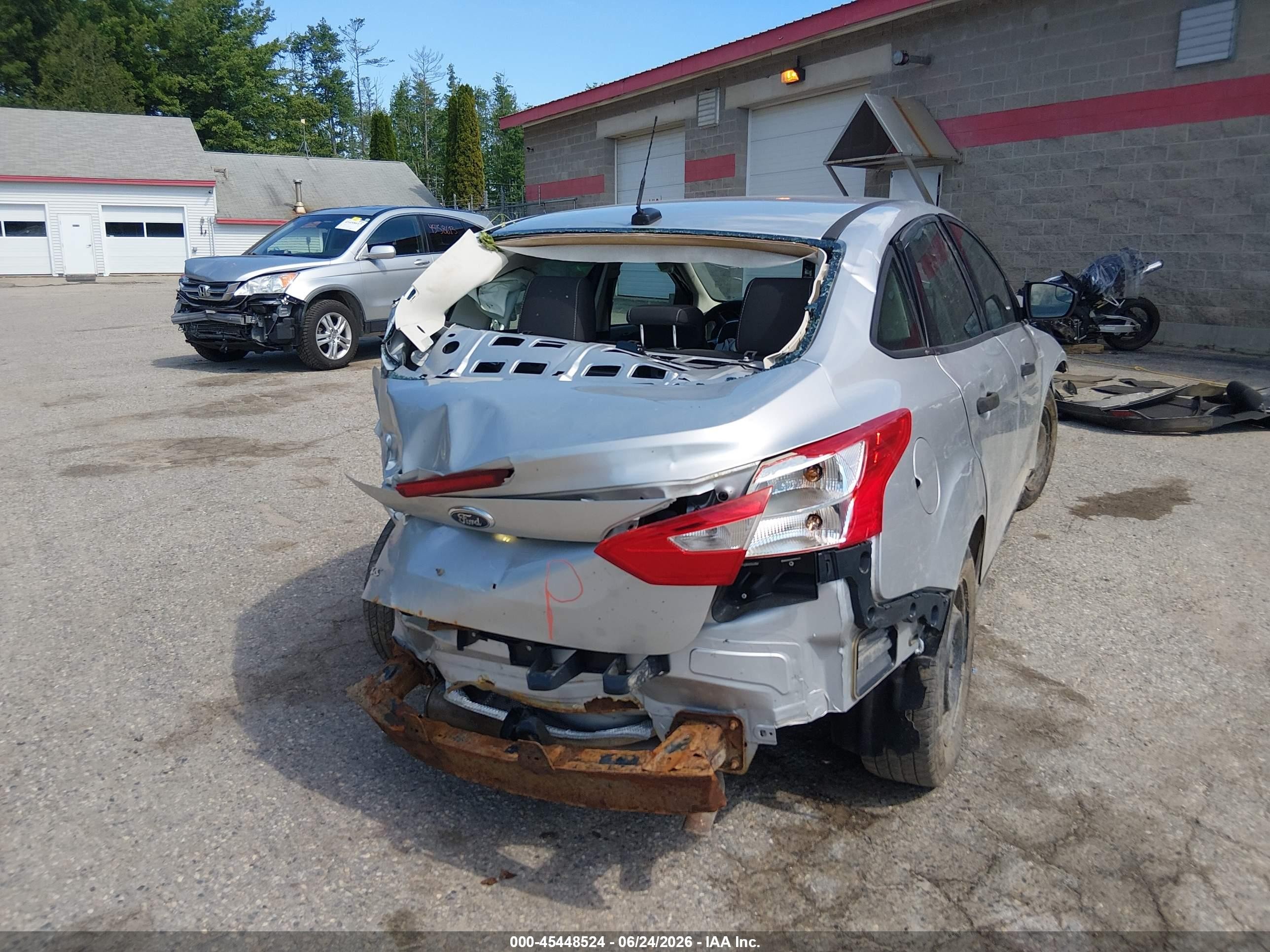 2013 Ford Focus S Silver vin: 1FADP3E2XDL307601