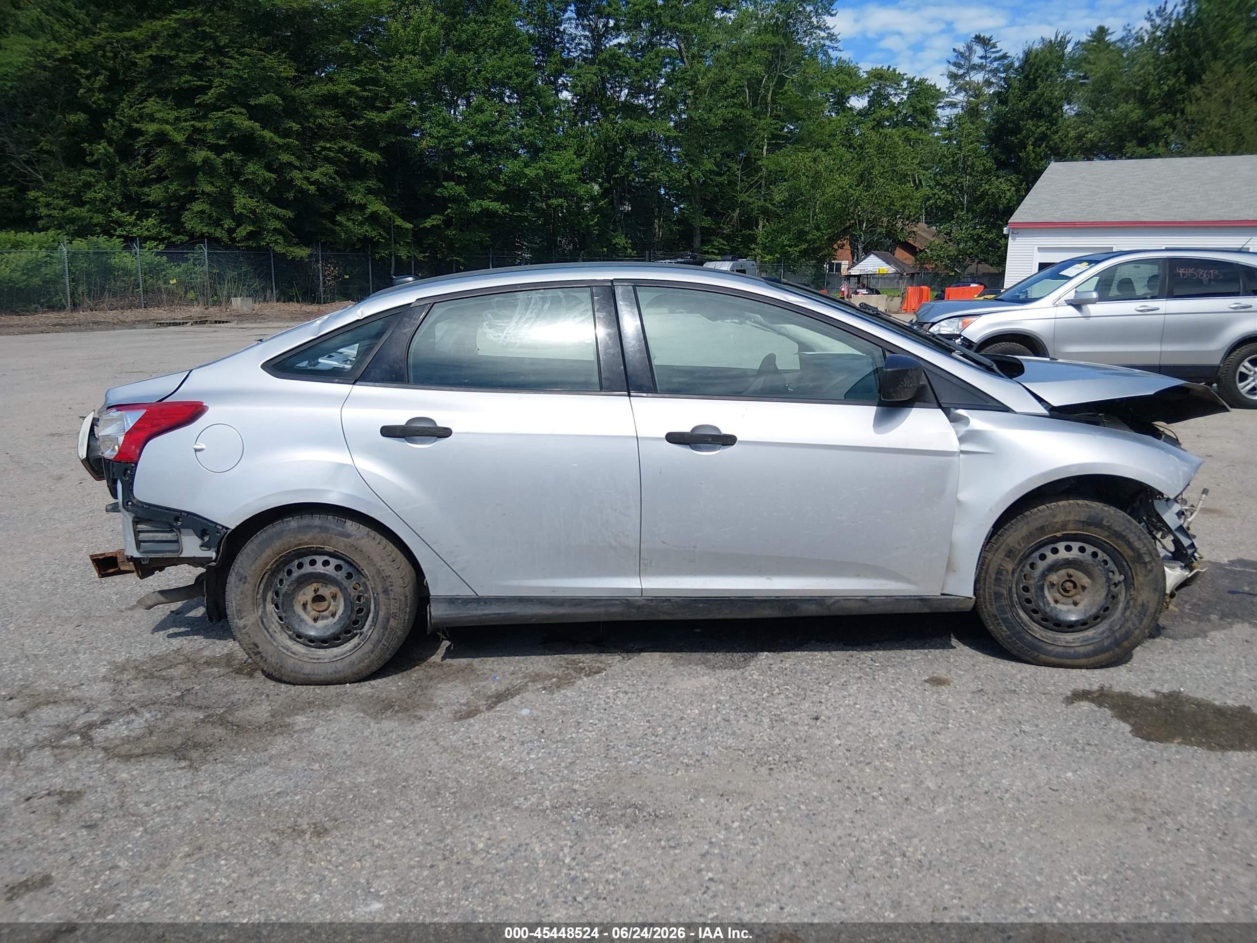 2013 Ford Focus S Silver vin: 1FADP3E2XDL307601