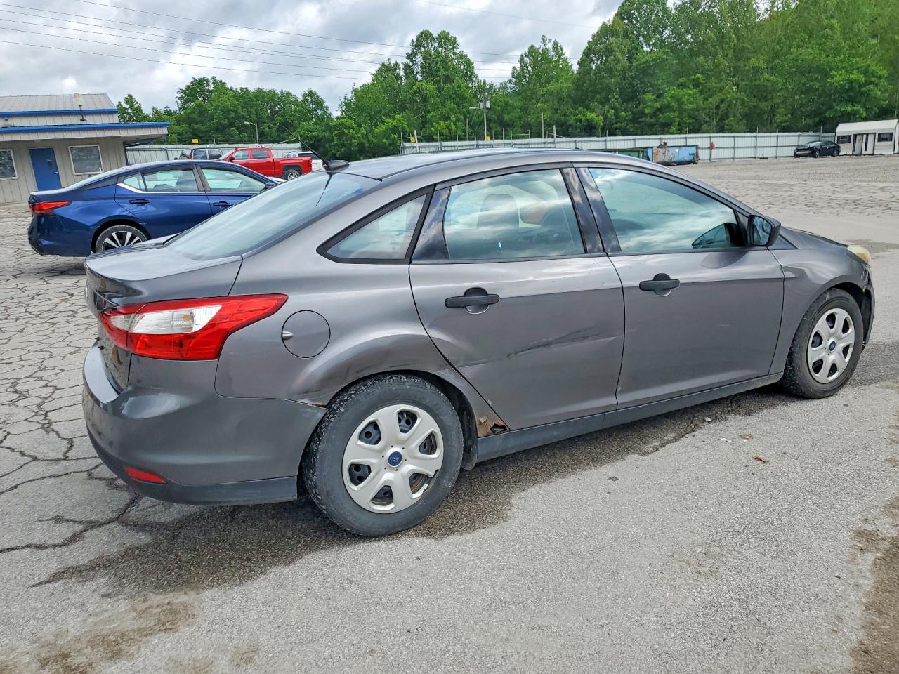 2014 Ford Focus S Gray vin: 1FADP3E2XEL396653