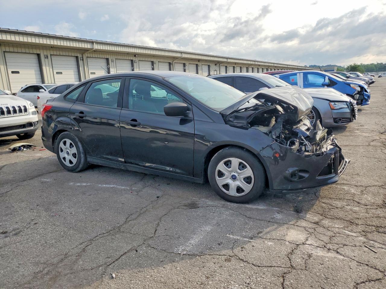 2014 Ford Focus Черный vin: 1FADP3E2XEL418585