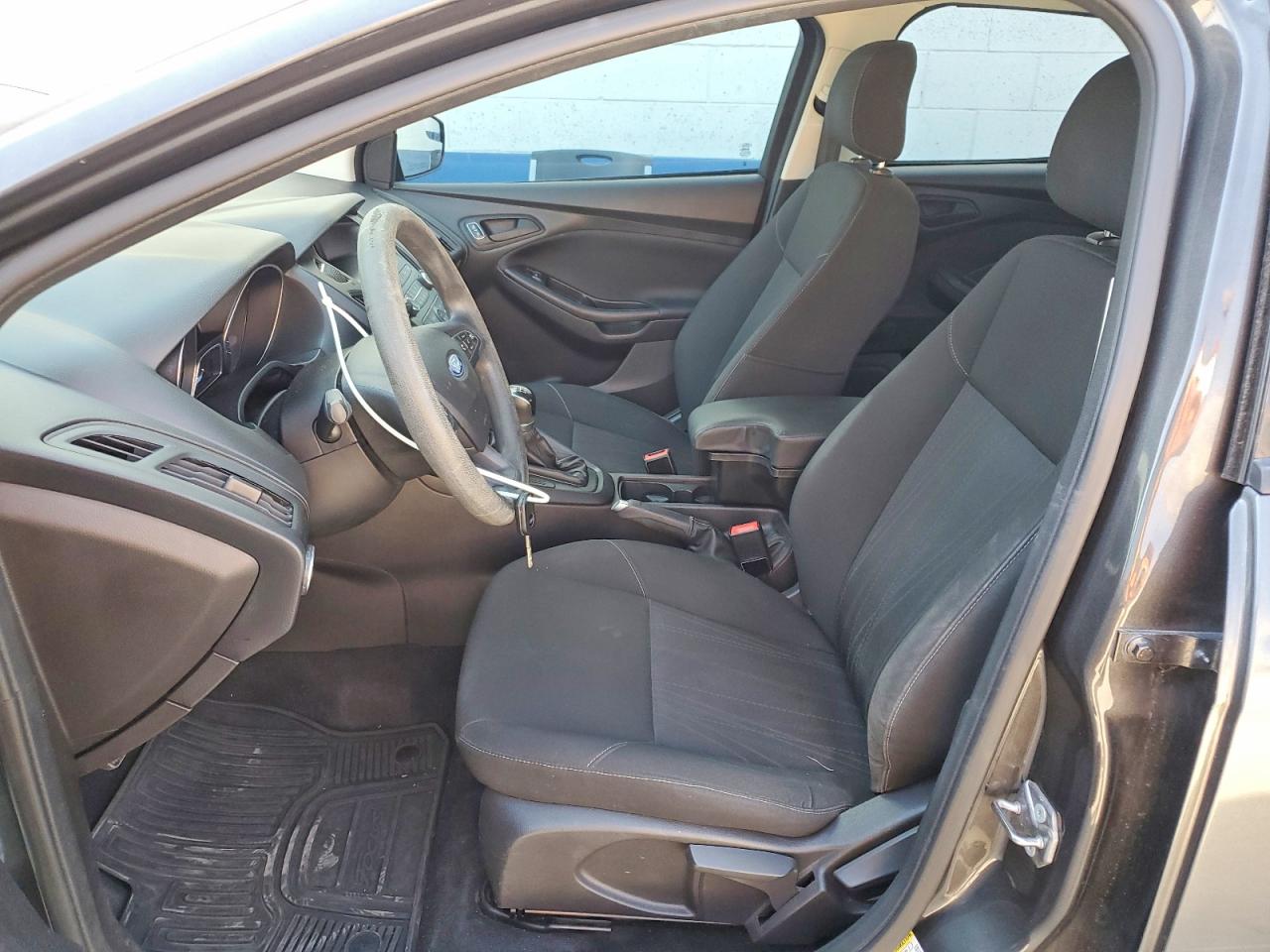 2015 Ford Focus S Gray vin: 1FADP3E2XFL255275