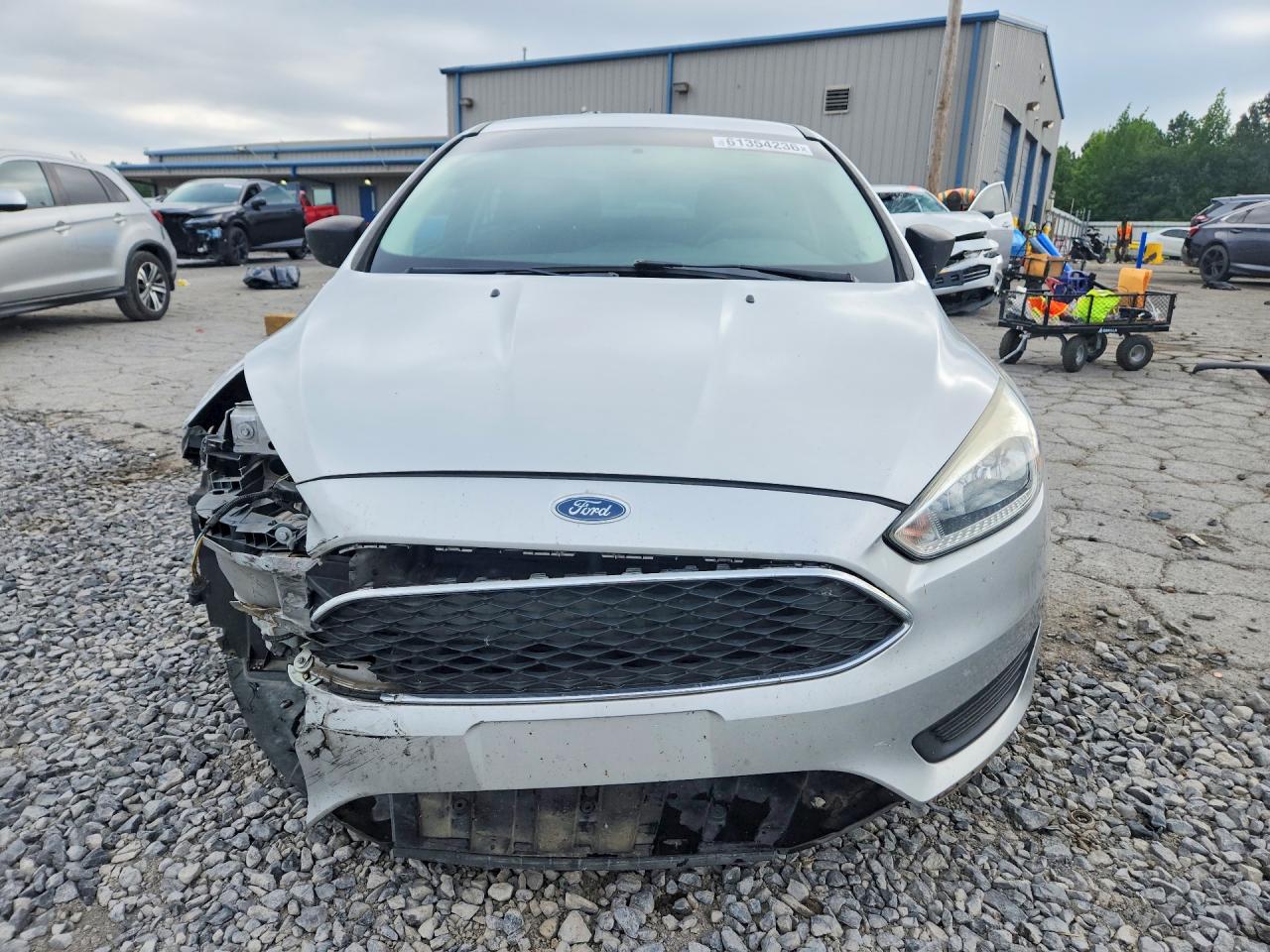 2015 Ford Focus S White vin: 1FADP3E2XFL298238