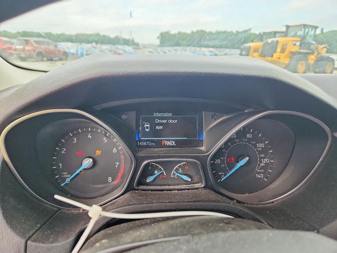 2015 Ford Focus S White vin: 1FADP3E2XFL298238