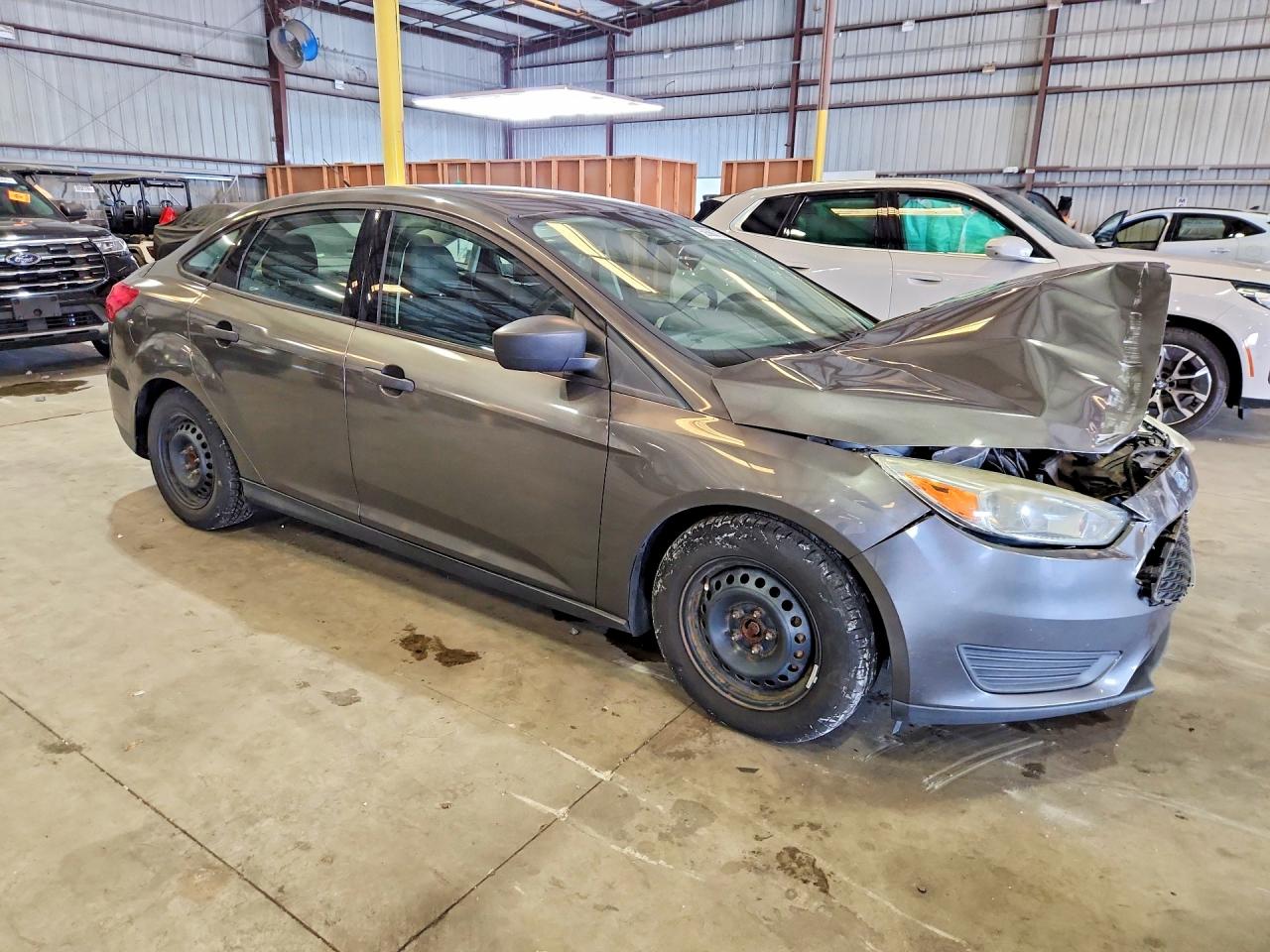 2015 Ford Focus S Gray vin: 1FADP3E2XFL340973