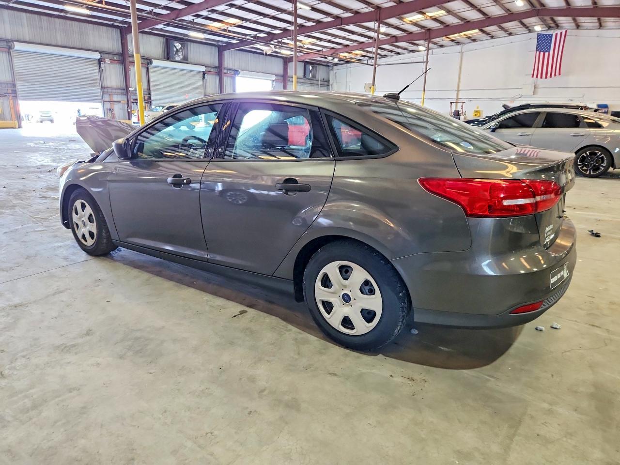 2015 Ford Focus S Gray vin: 1FADP3E2XFL340973