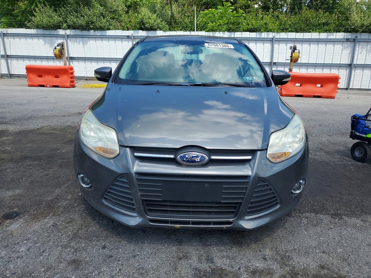 2013 Ford Focus Se Gray vin: 1FADP3F20DL103825
