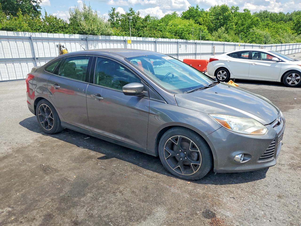 2013 Ford Focus Se Gray vin: 1FADP3F20DL103825