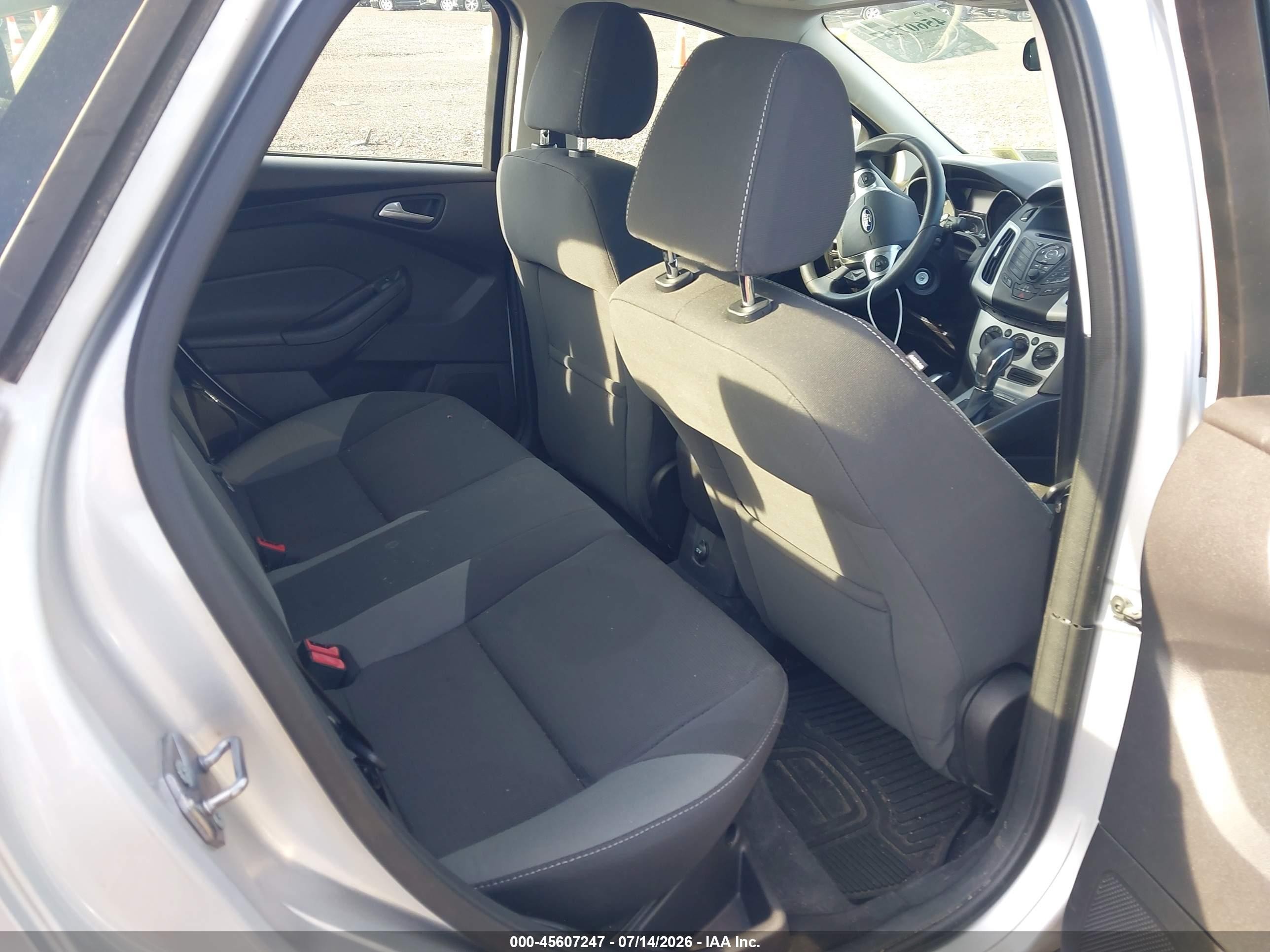 2013 Ford Focus Se Silver vin: 1FADP3F20DL118891