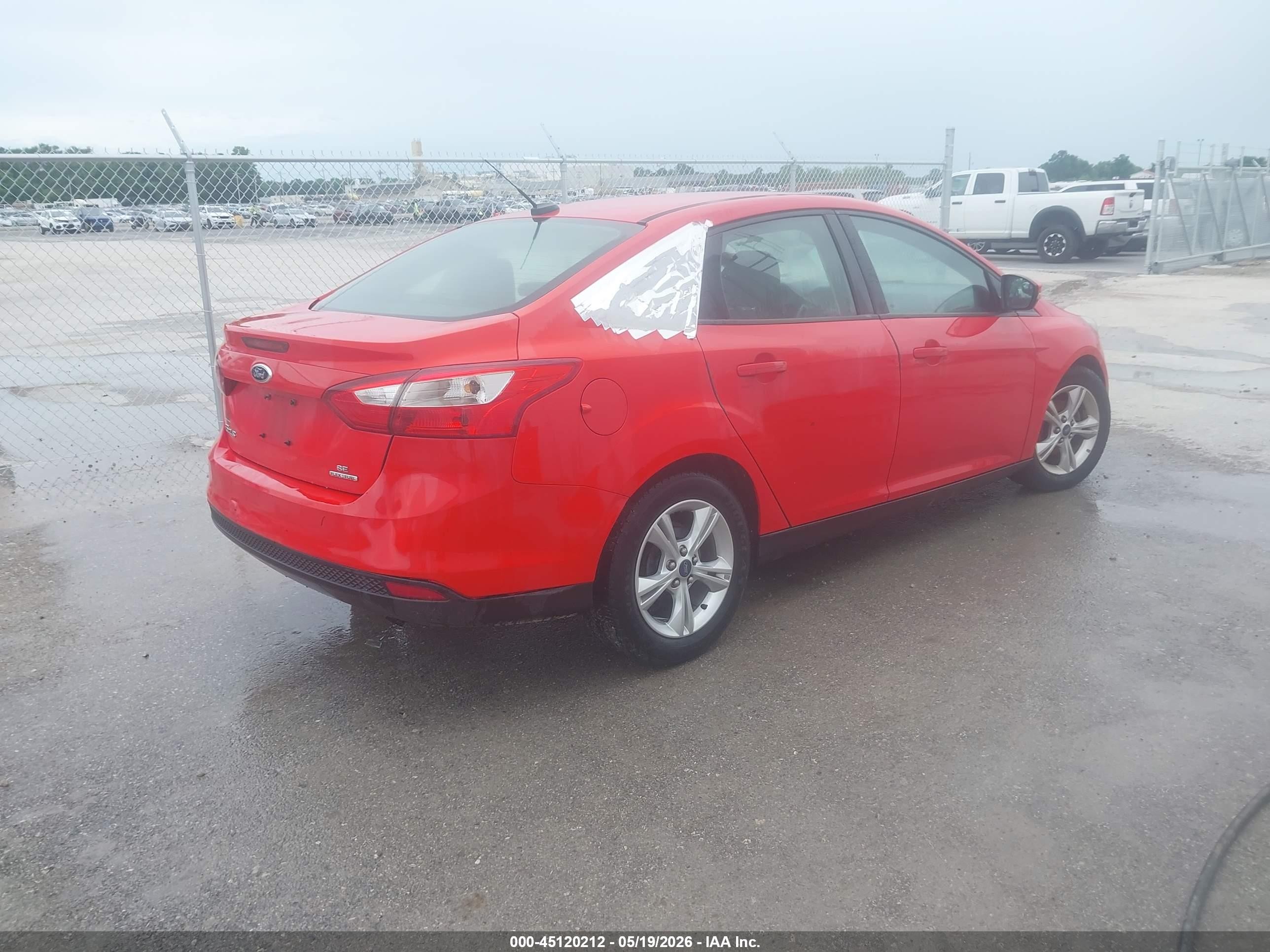 2013 Ford Focus Se Красный vin: 1FADP3F20DL119037