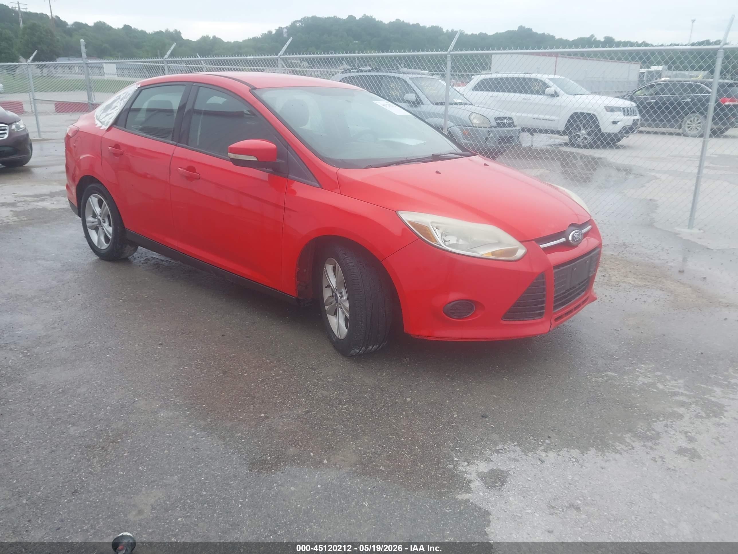 2013 Ford Focus Se Красный vin: 1FADP3F20DL119037