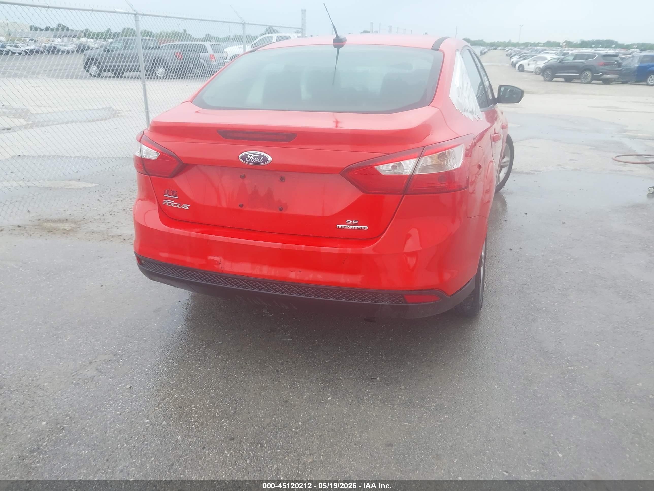 2013 Ford Focus Se Красный vin: 1FADP3F20DL119037