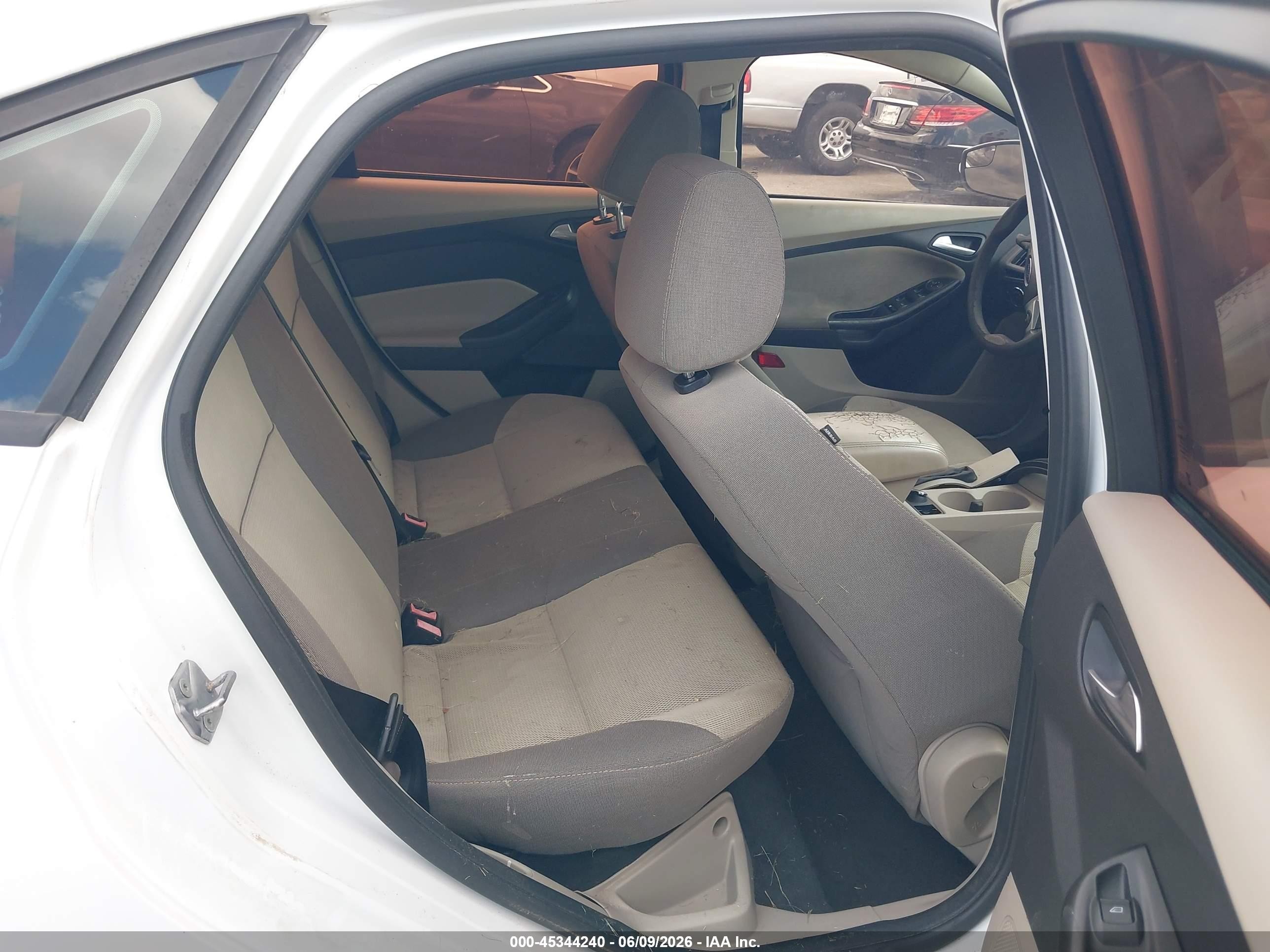 2013 Ford Focus Se White vin: 1FADP3F20DL158095