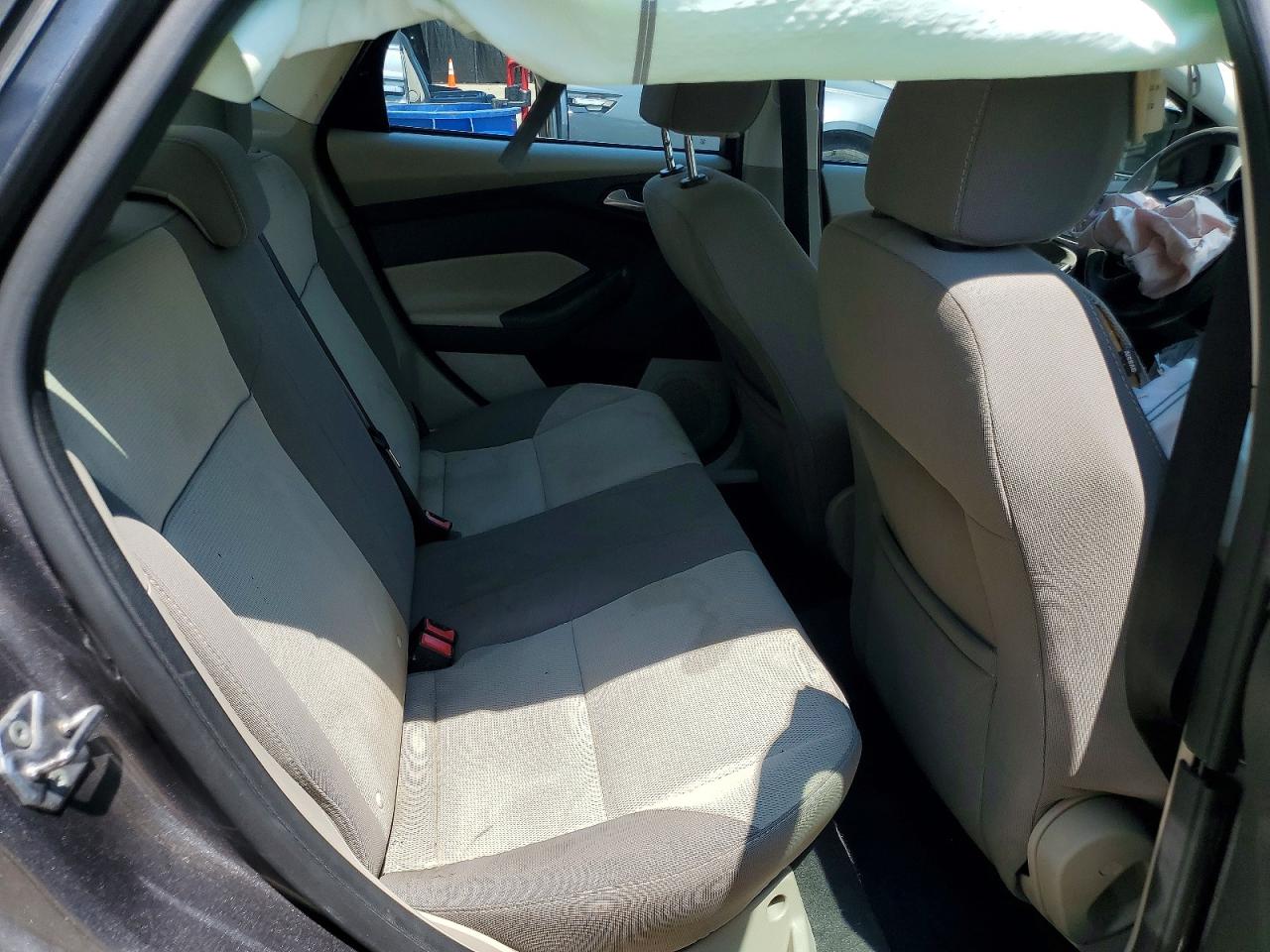 2013 Ford Focus Se Gray vin: 1FADP3F20DL188438