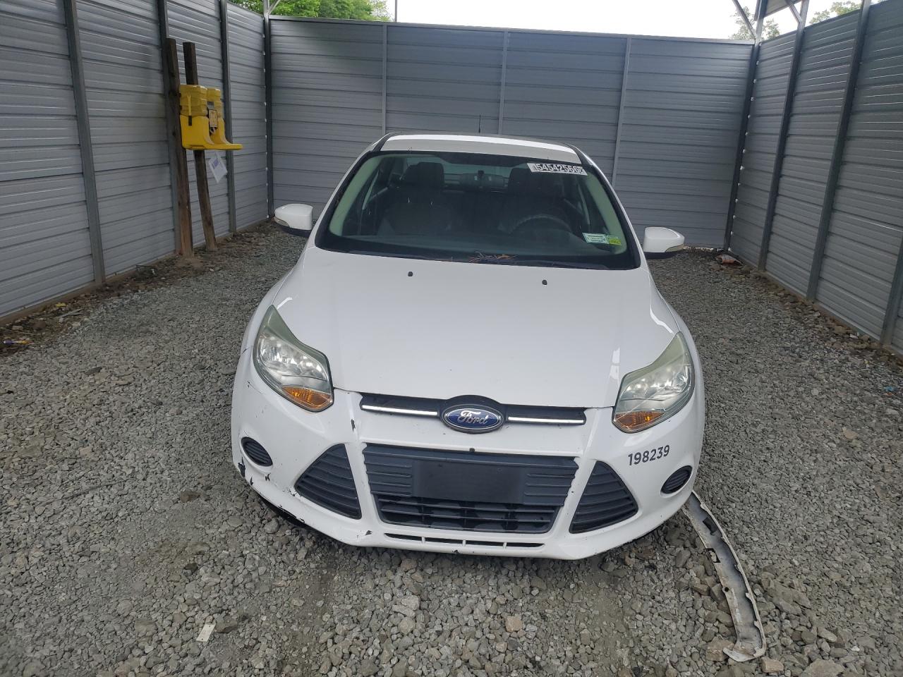 2013 Ford Focus Se White vin: 1FADP3F20DL198239 Damage: Left Head Lamp, Faded, Repair Required
