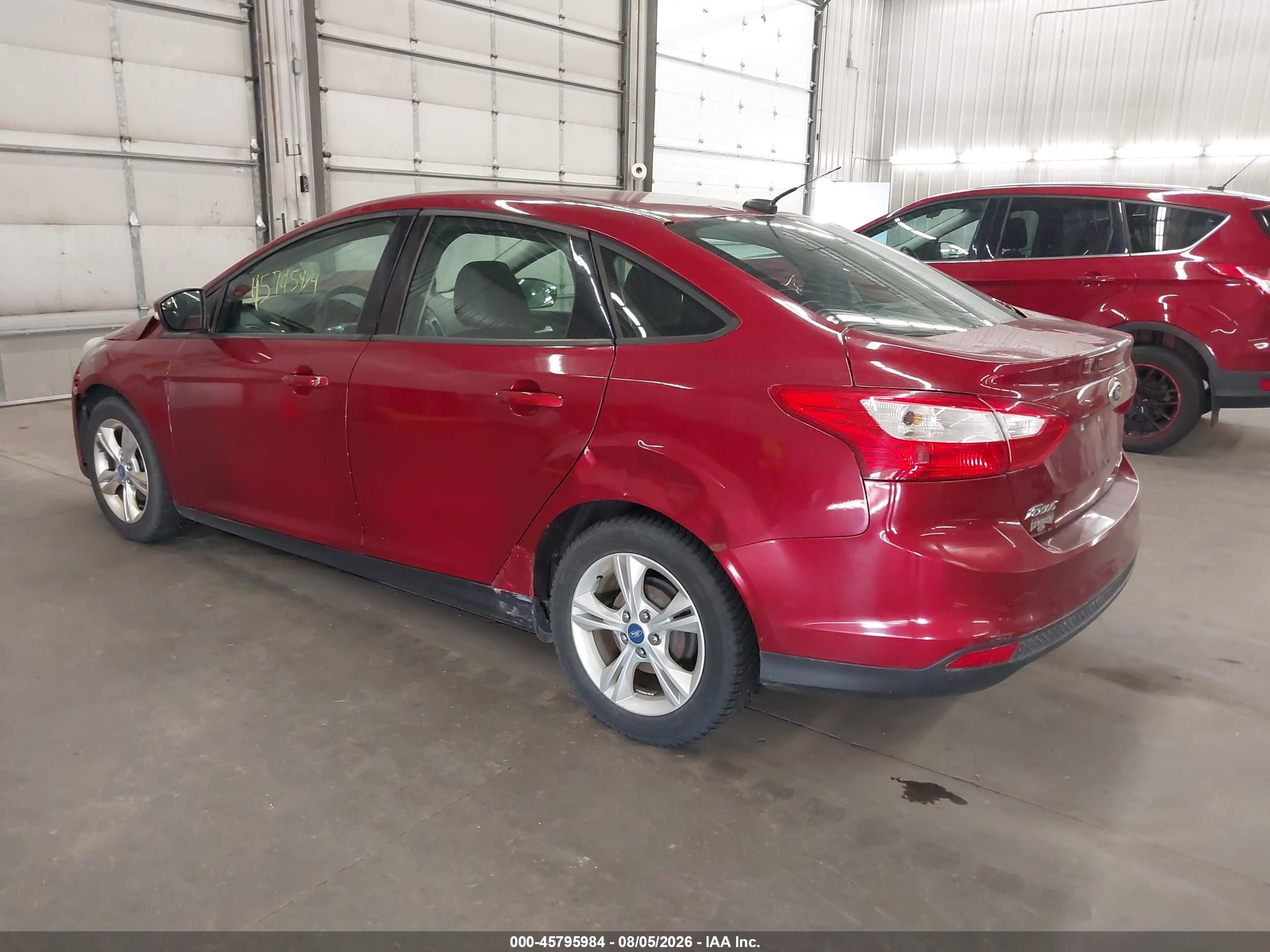 2013 Ford Focus Se Красный vin: 1FADP3F20DL261873
