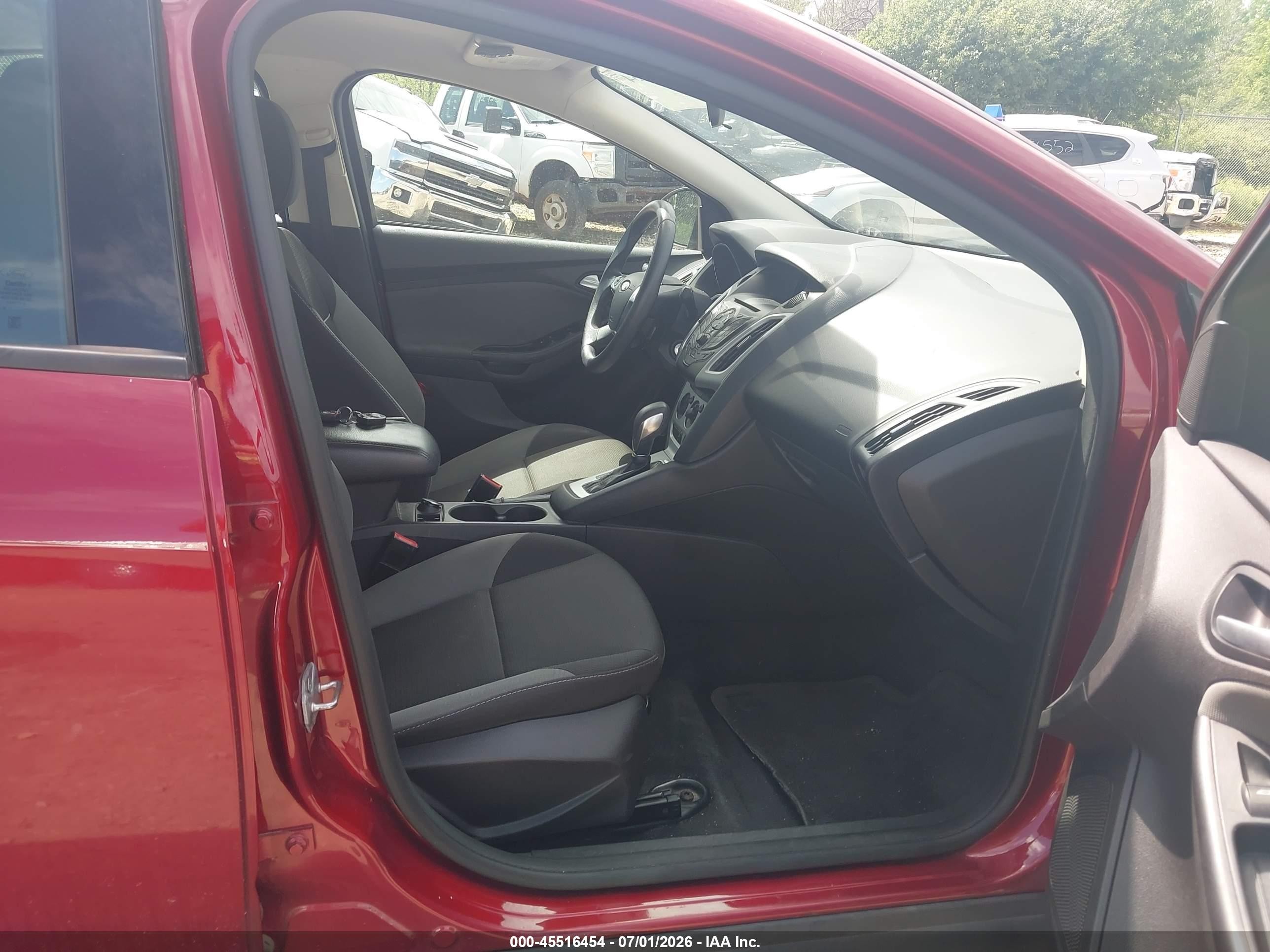 2013 Ford Focus Se Red vin: 1FADP3F20DL274512