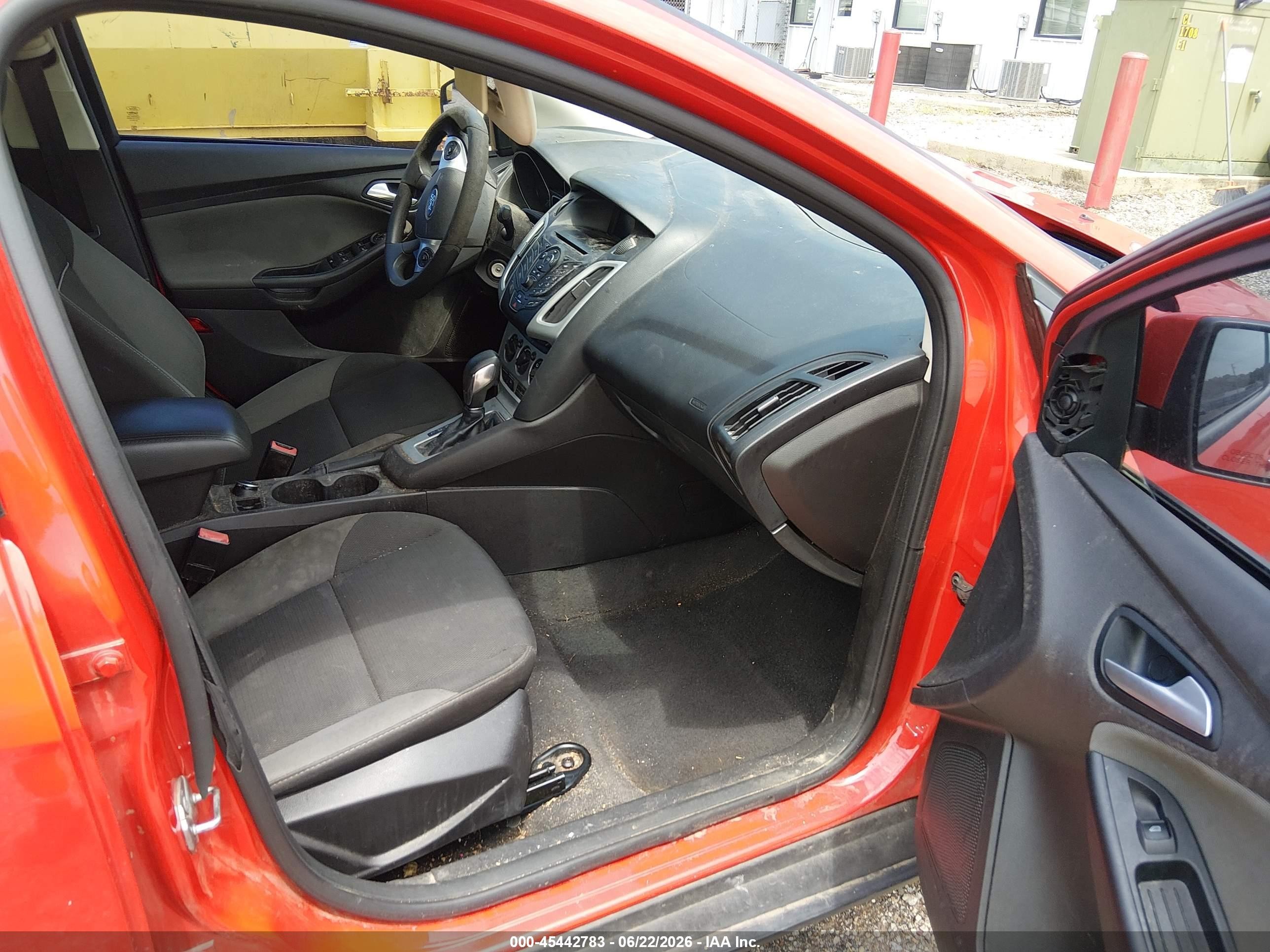 2013 Ford Focus Se Красный vin: 1FADP3F20DL297031