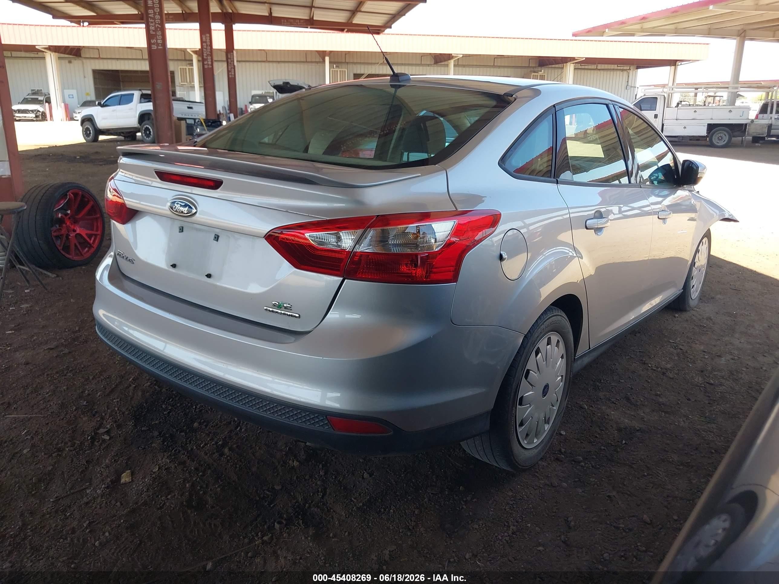 2014 Ford Focus Se Silver vin: 1FADP3F20EL111697