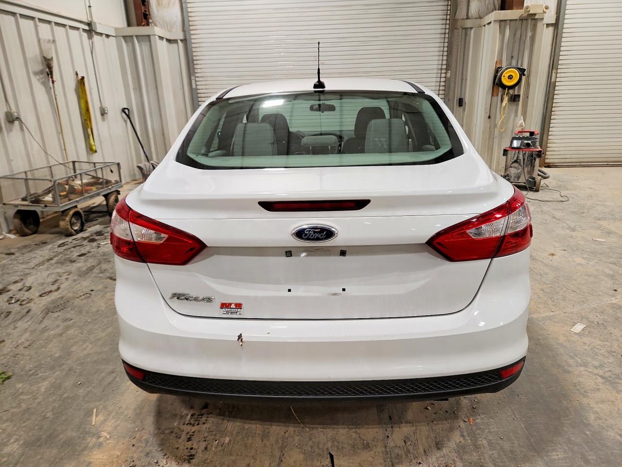 2014 Ford Focus Se Белый vin: 1FADP3F20EL119525