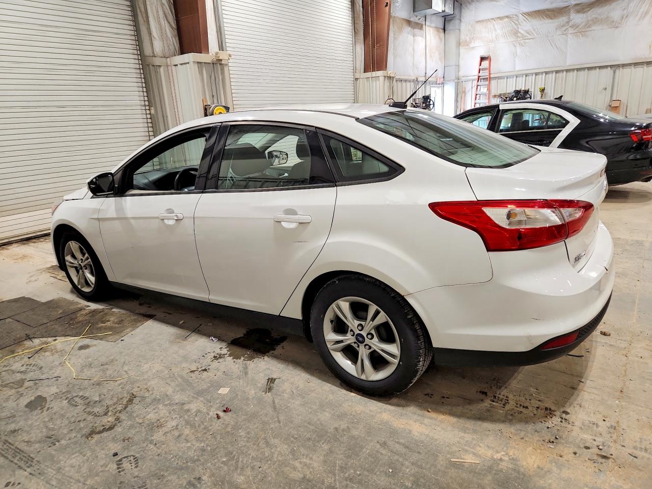 2014 Ford Focus Se Белый vin: 1FADP3F20EL119525