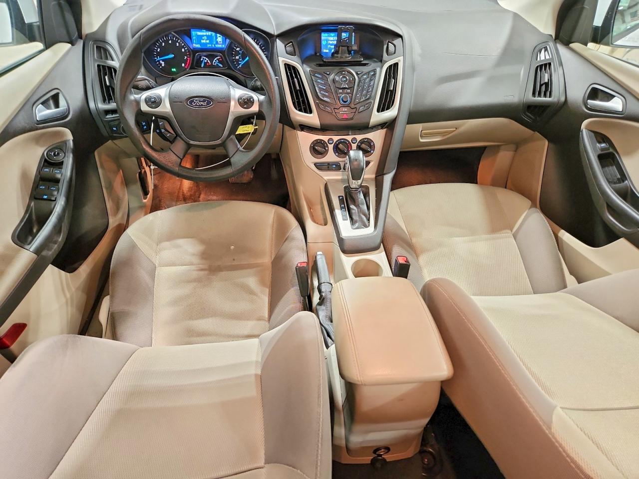 2014 Ford Focus Se Белый vin: 1FADP3F20EL119525